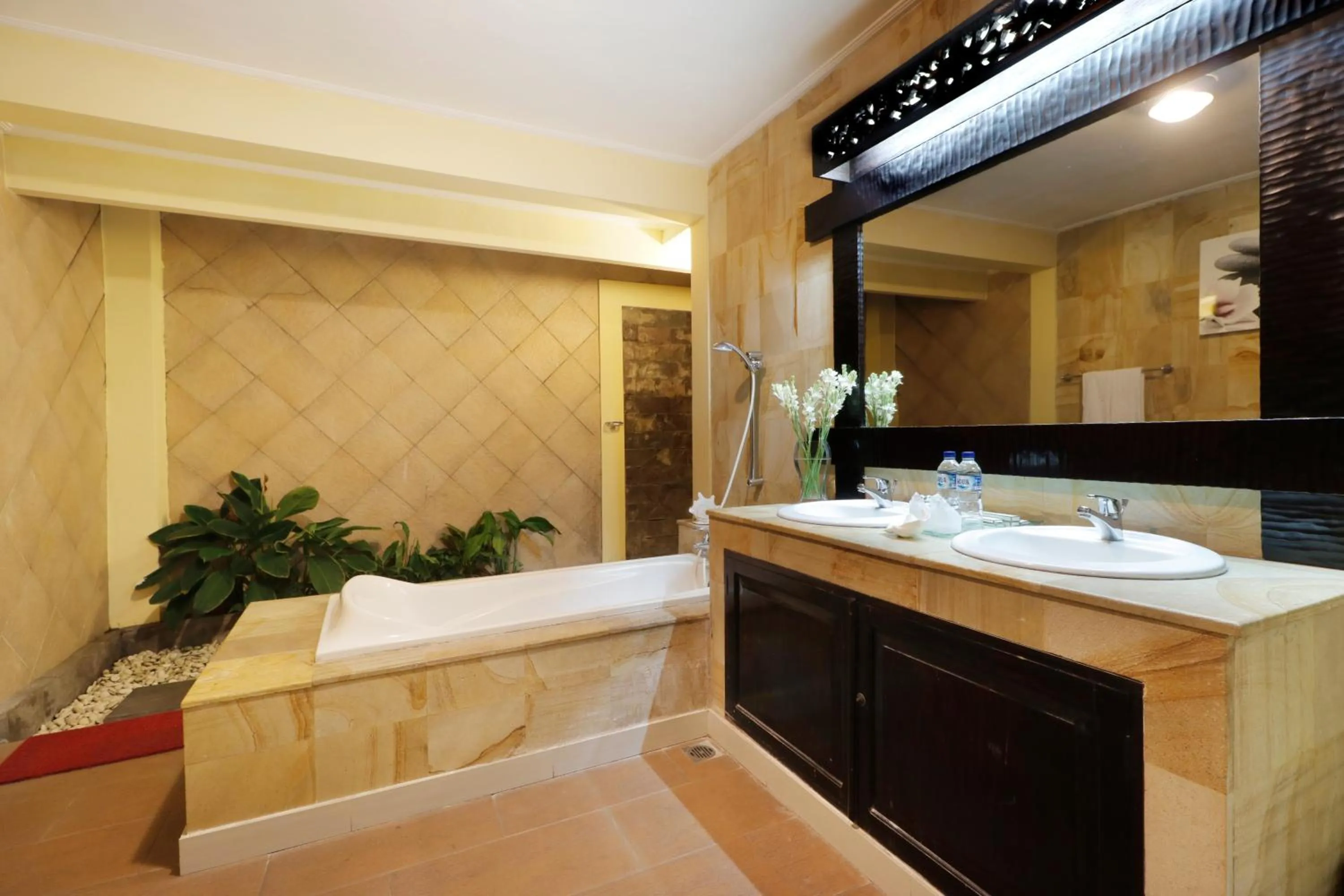 Bathroom in Heliconia Villa