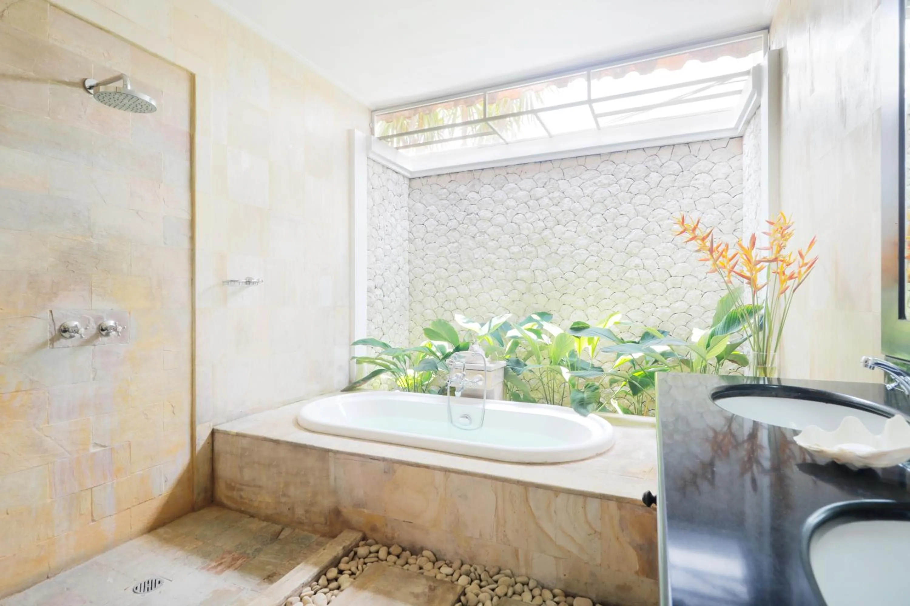 Hot Tub in Heliconia Villa