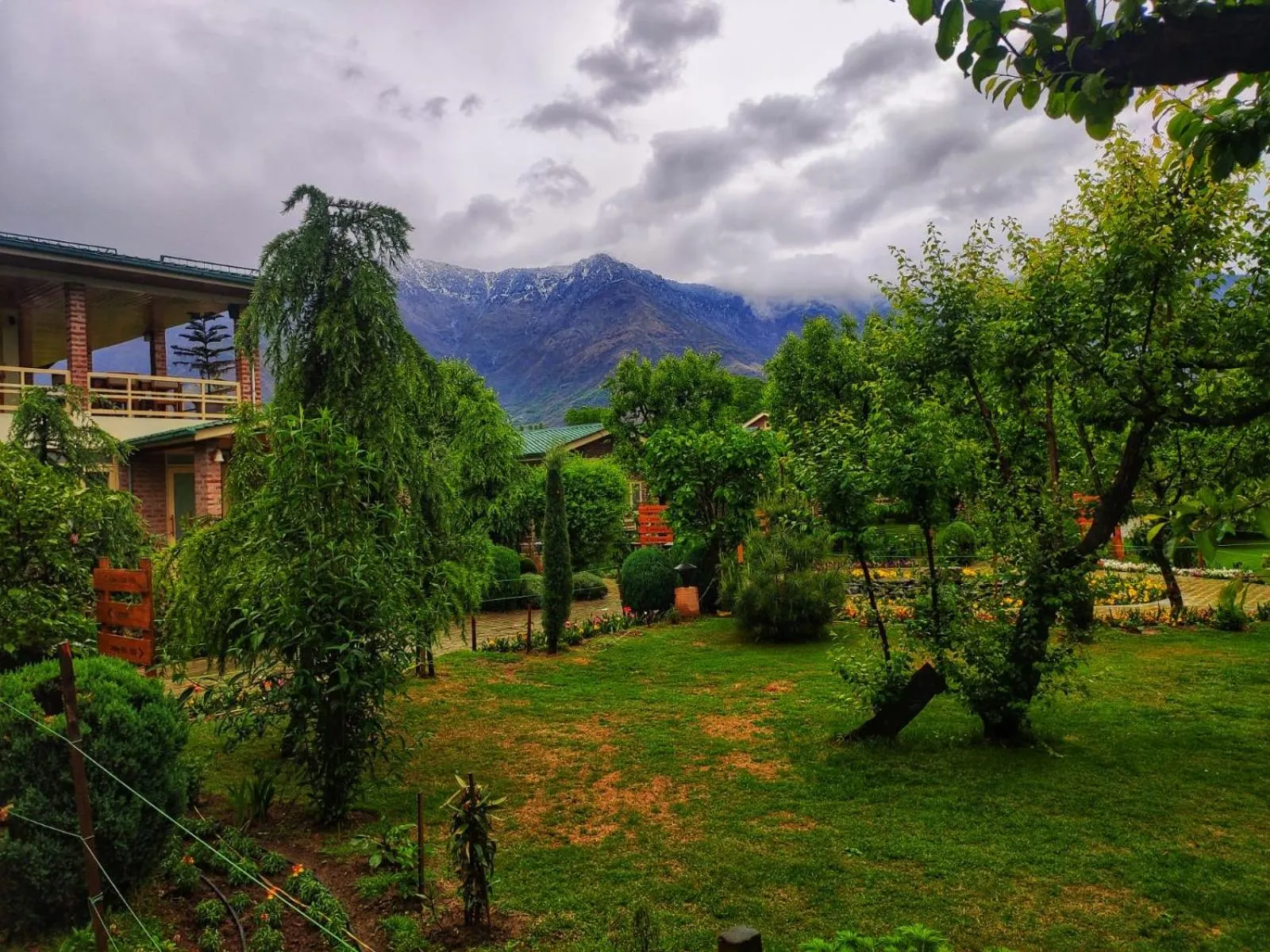 Mountain view in The Orchard Retreat & Spa