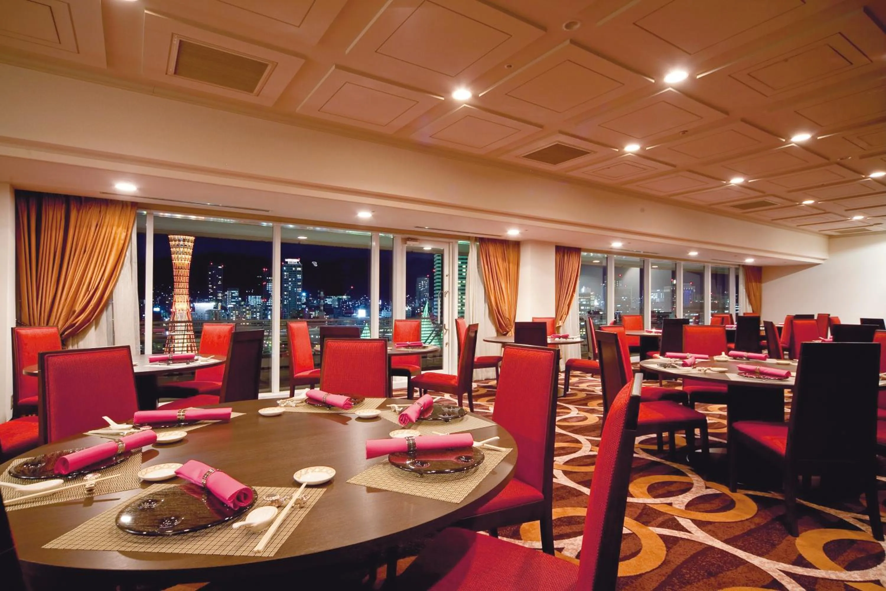 Restaurant/places to eat in Kobe Meriken Park Oriental Hotel