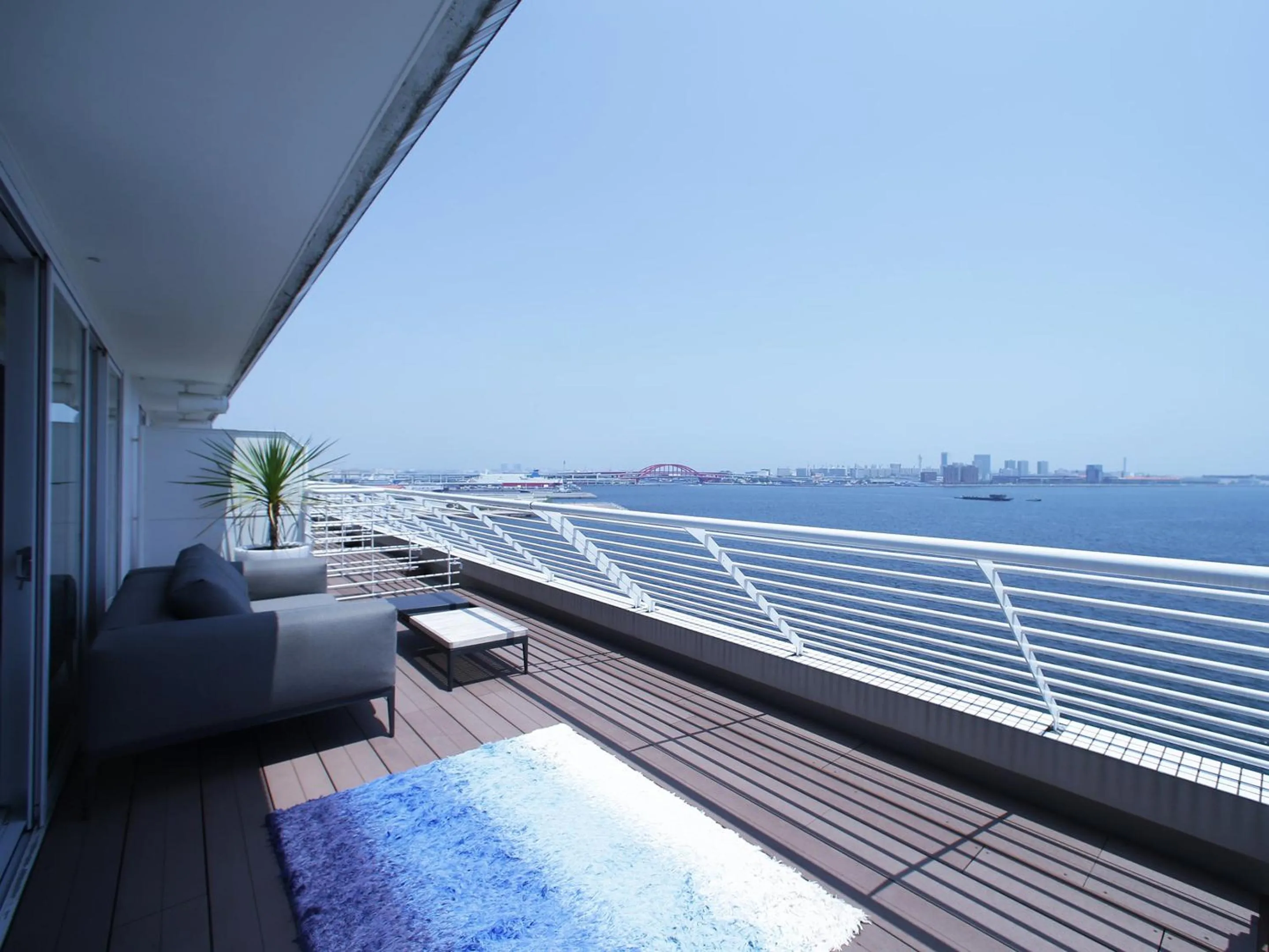 Balcony/Terrace in Kobe Meriken Park Oriental Hotel