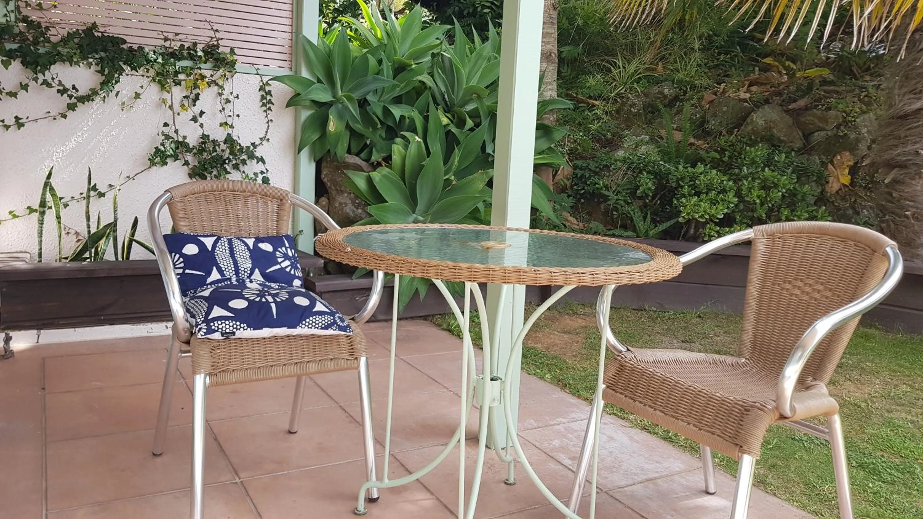 Garden in ASURE Admirals View Motel