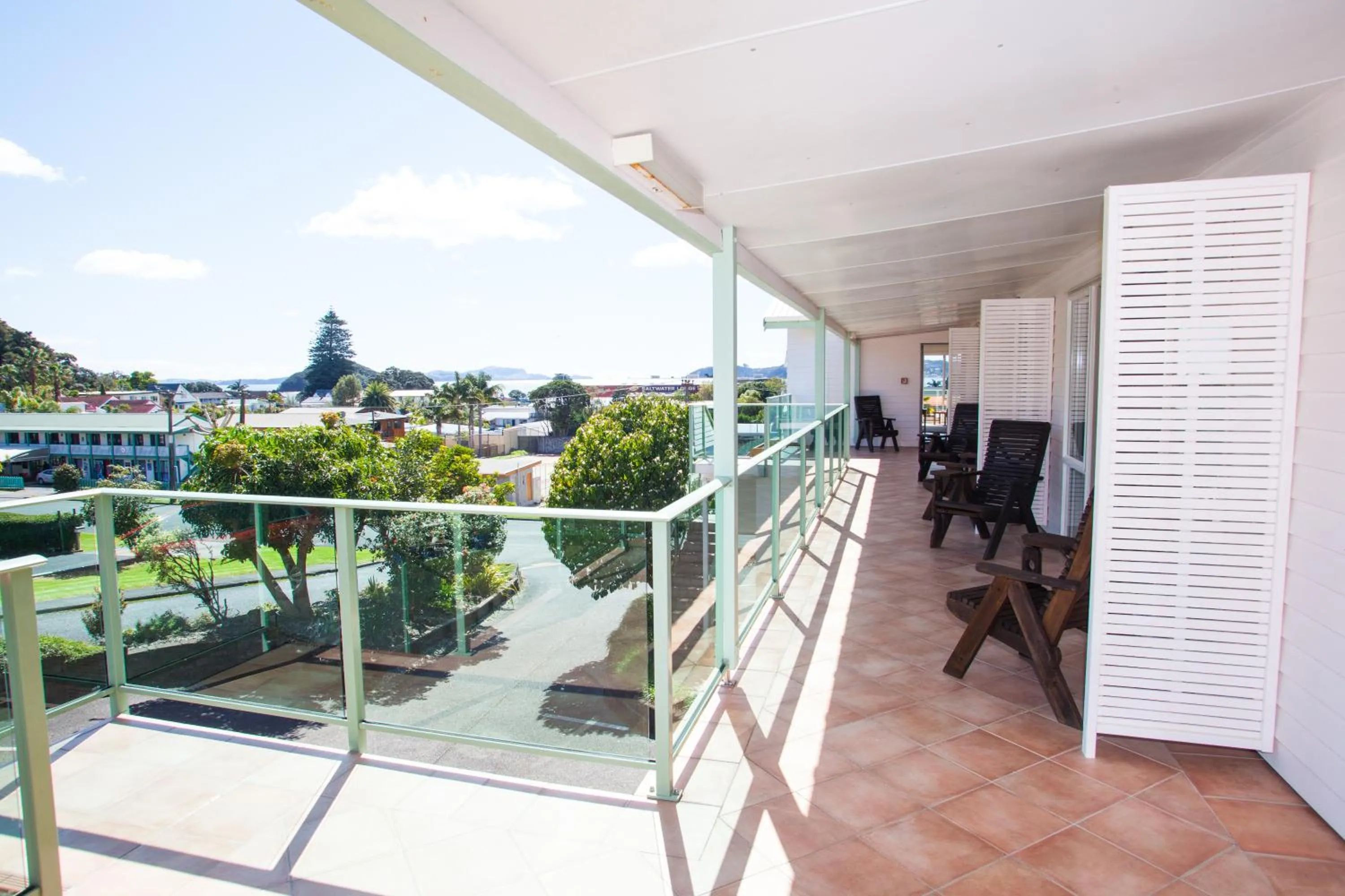 Balcony/Terrace in ASURE Admirals View Motel