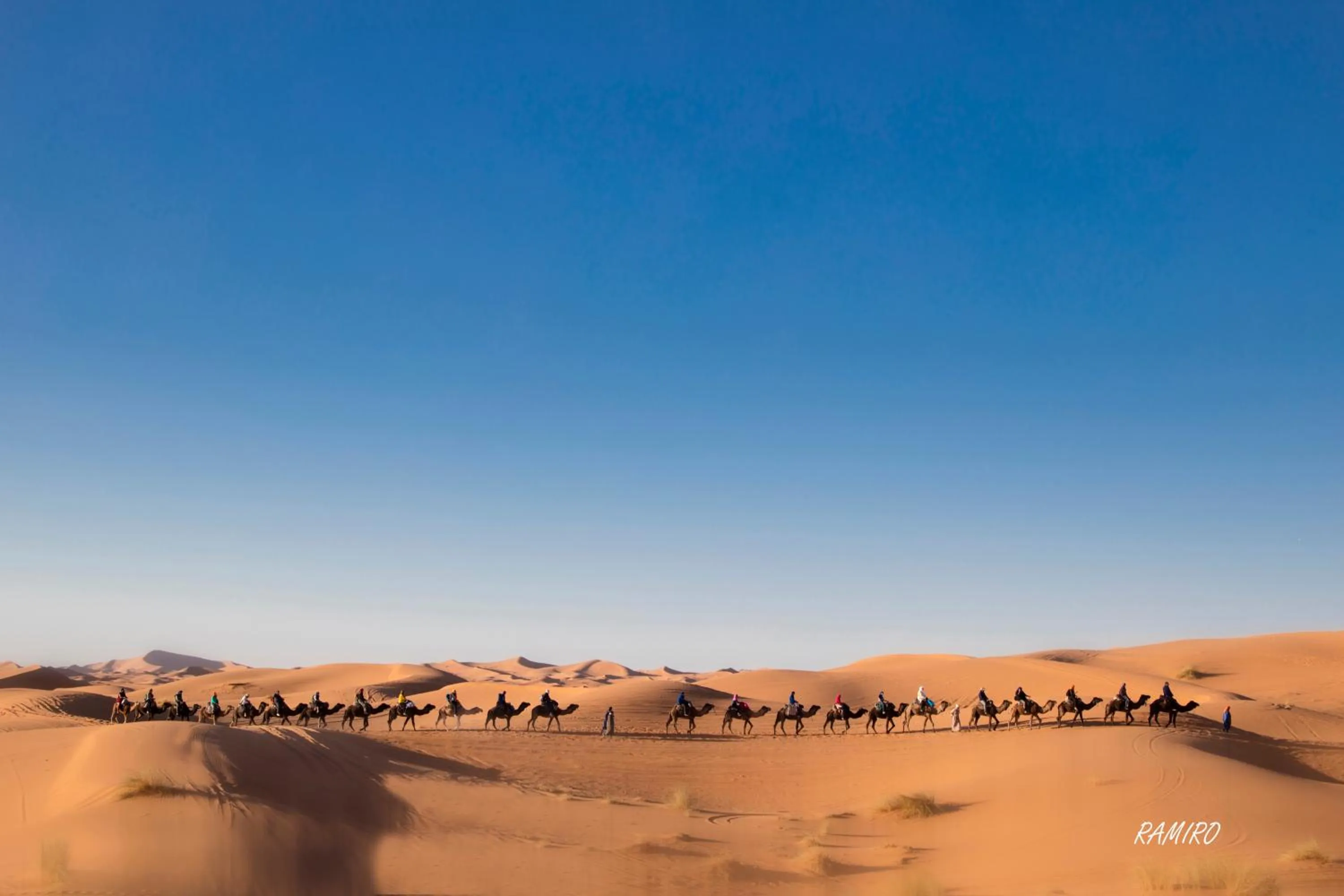 Hiking in RiadSuerteloca Merzouga