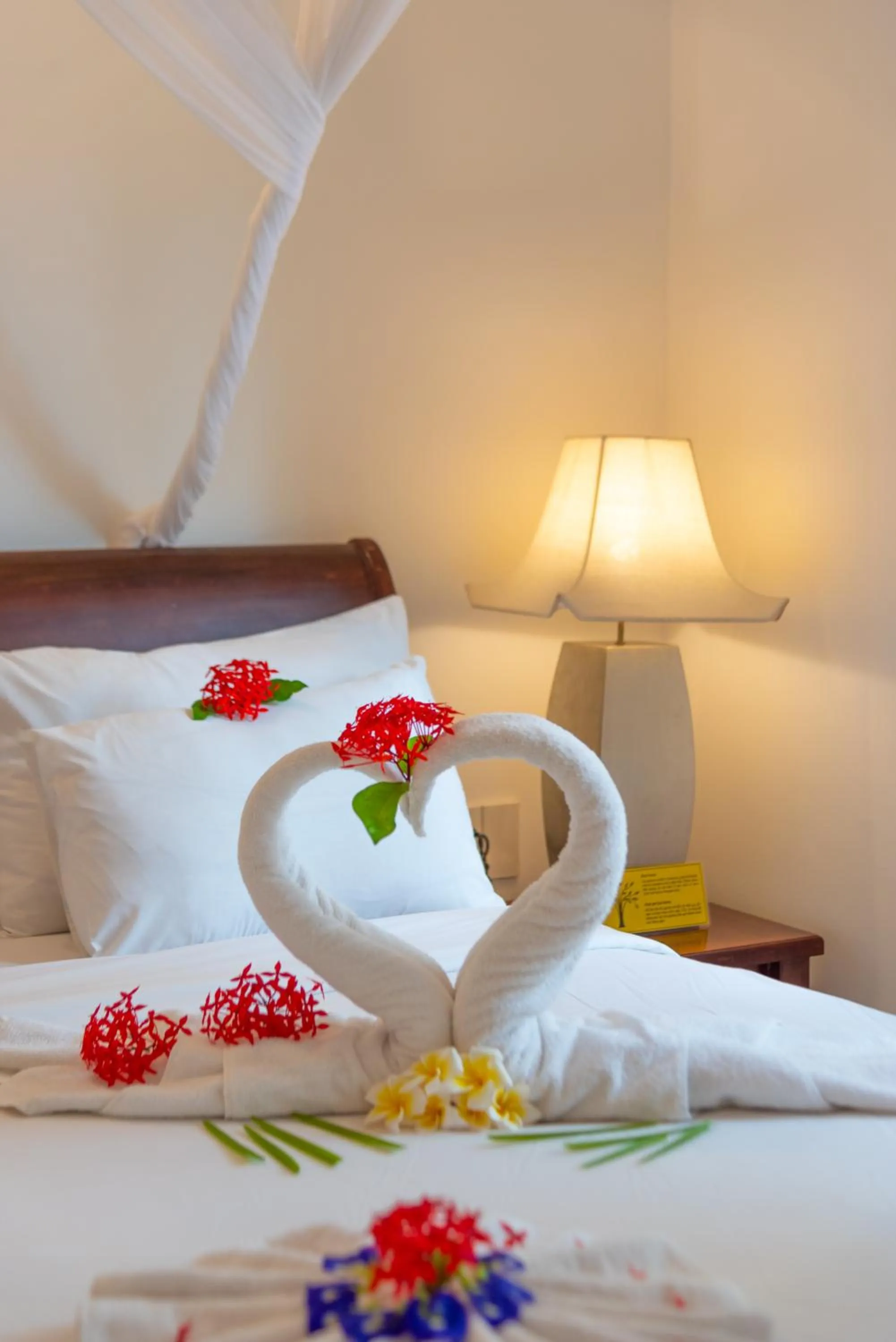 Bed in Full Moon Village Resort