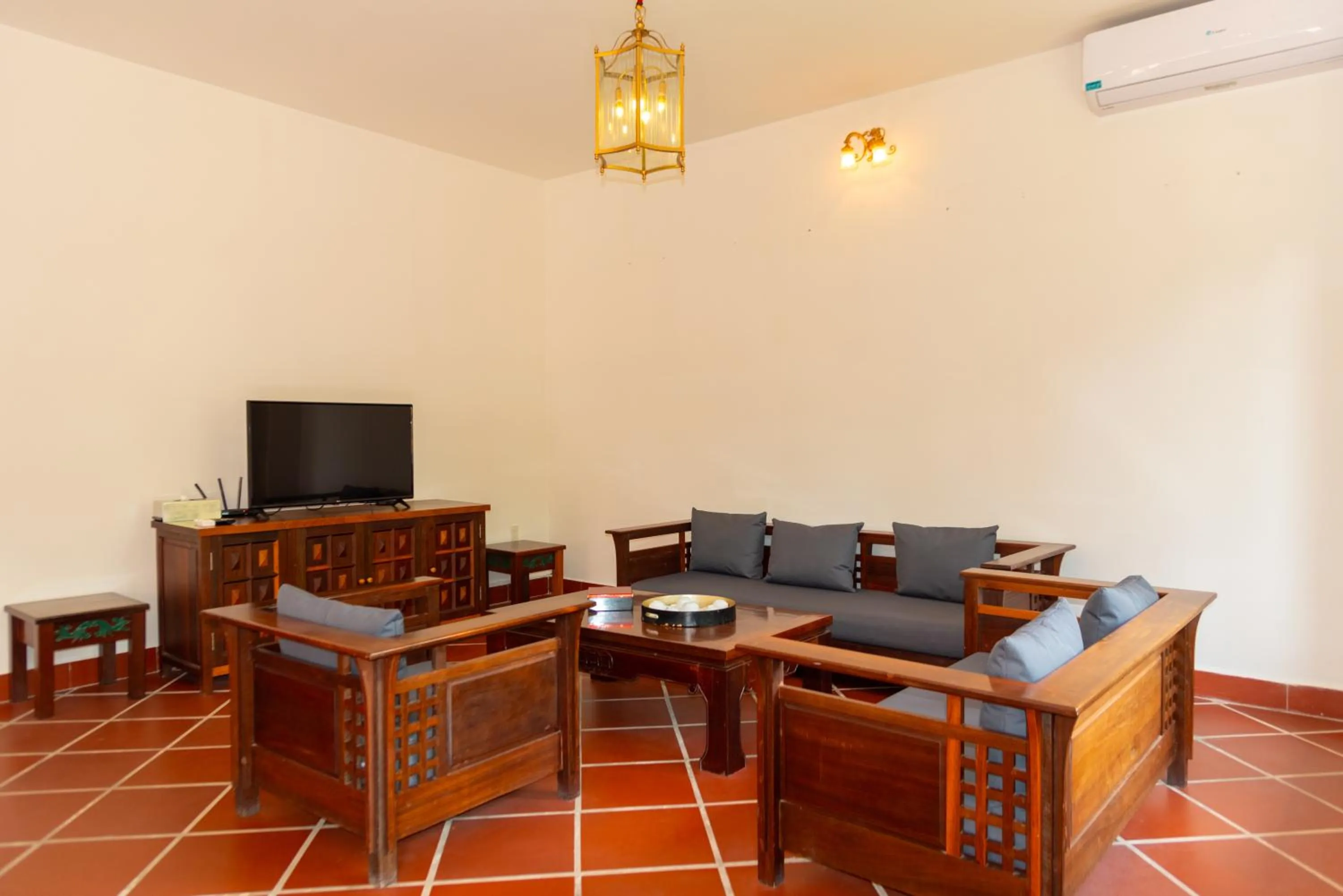 TV and multimedia in Full Moon Village Resort