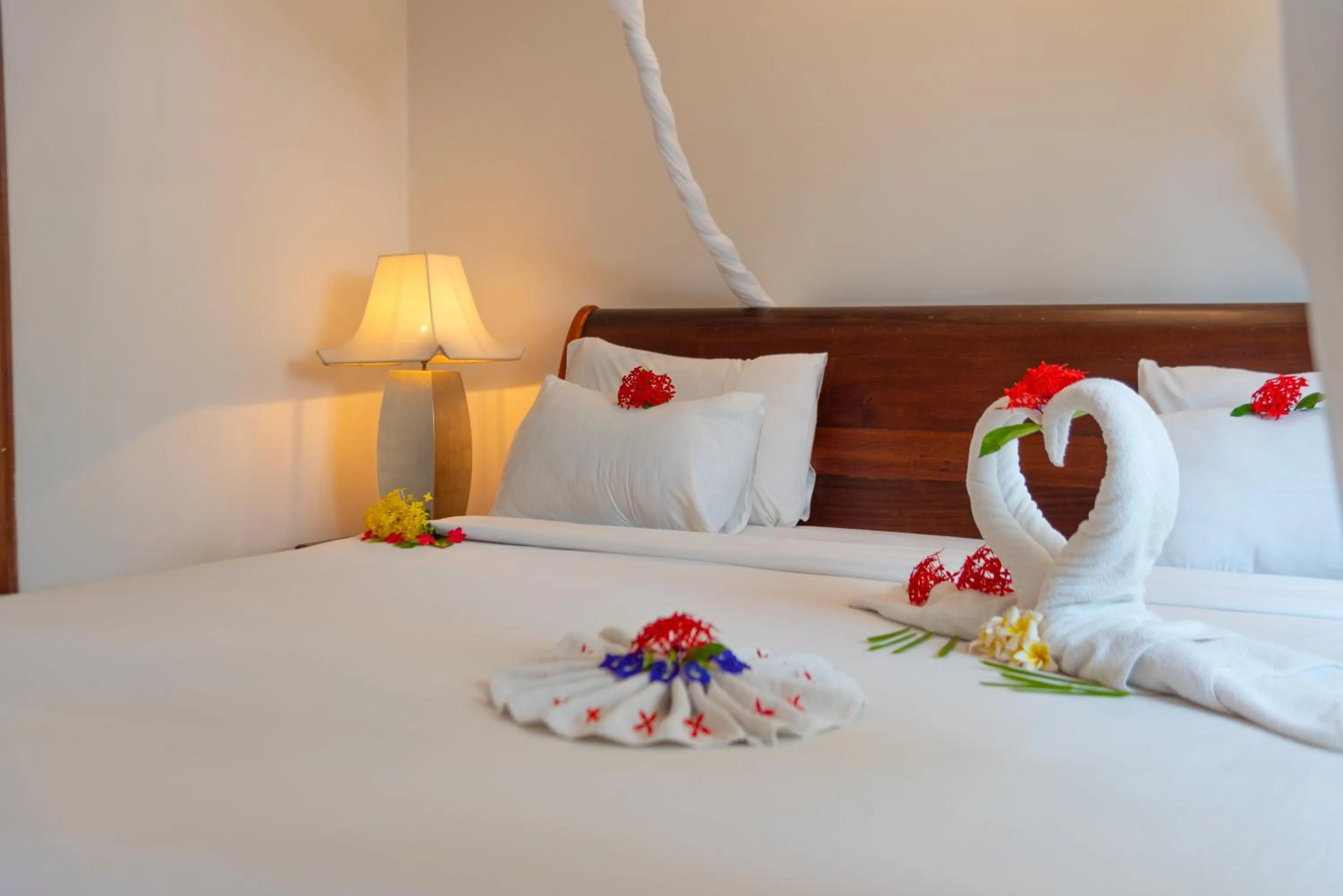 Bed in Full Moon Village Resort