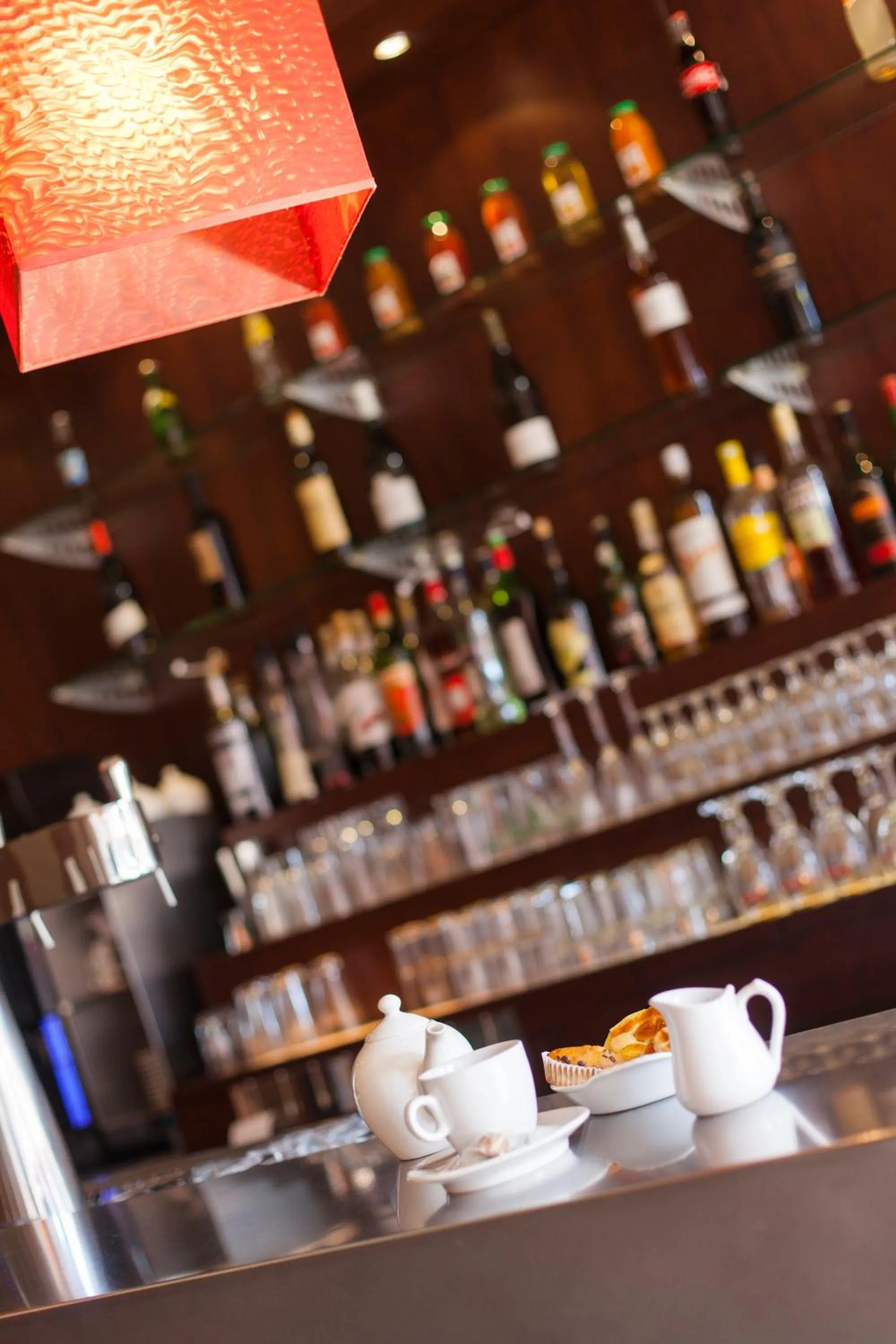 Lounge or bar in Le Corbeau