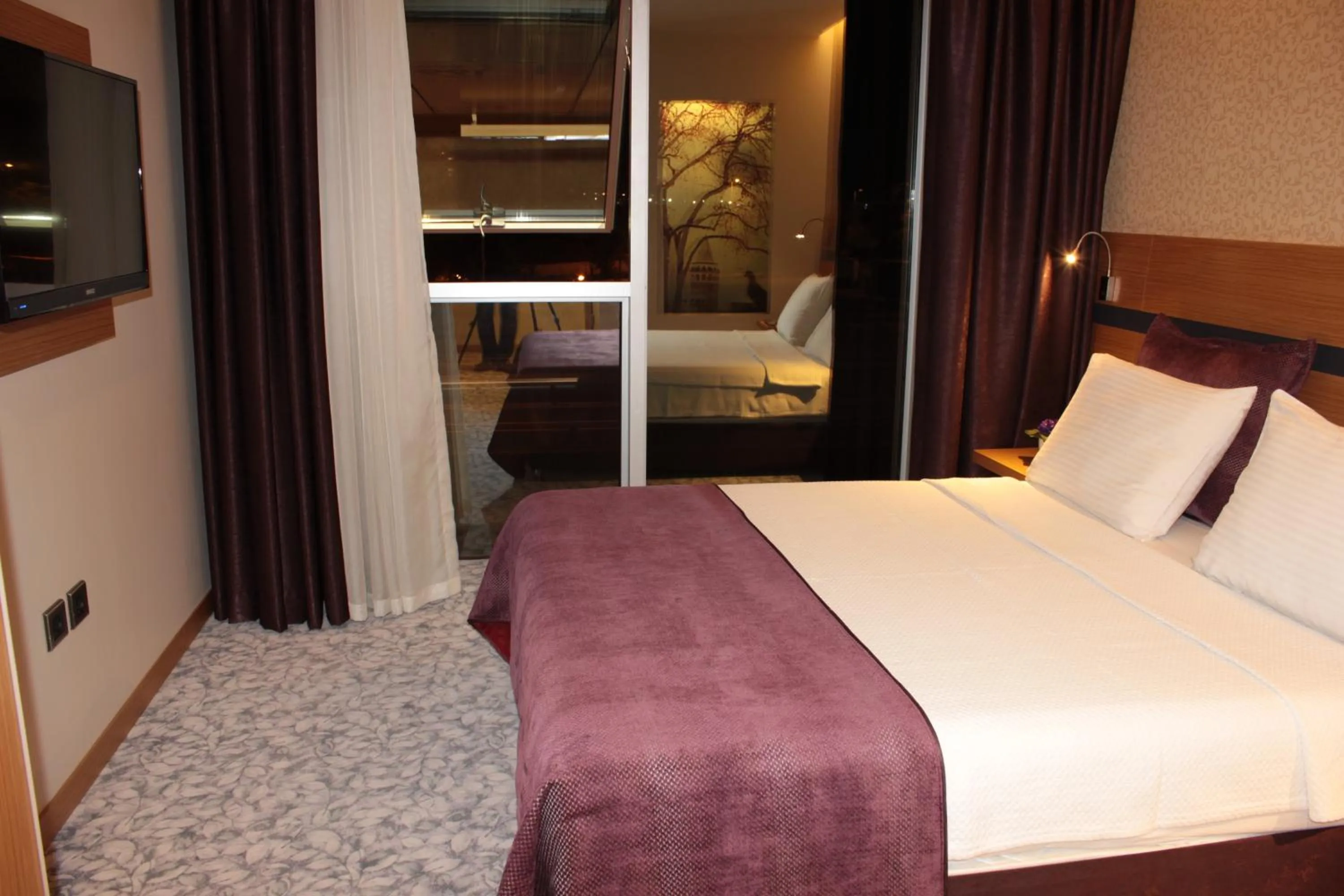 Photo of the whole room, Bed in Hotel Osaka Airport