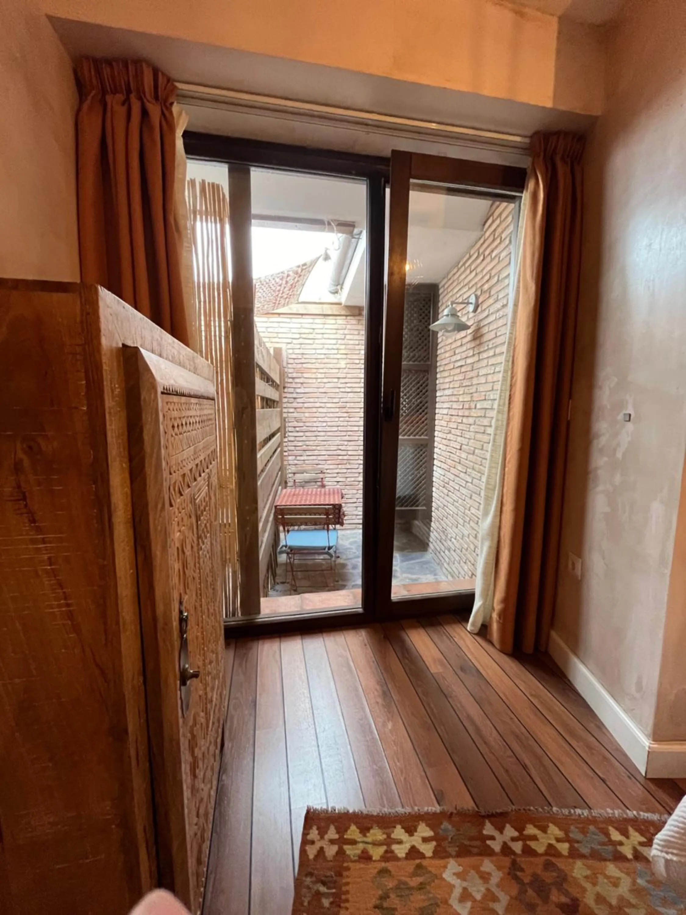 Photo of the whole room in Boabdil Guesthouse