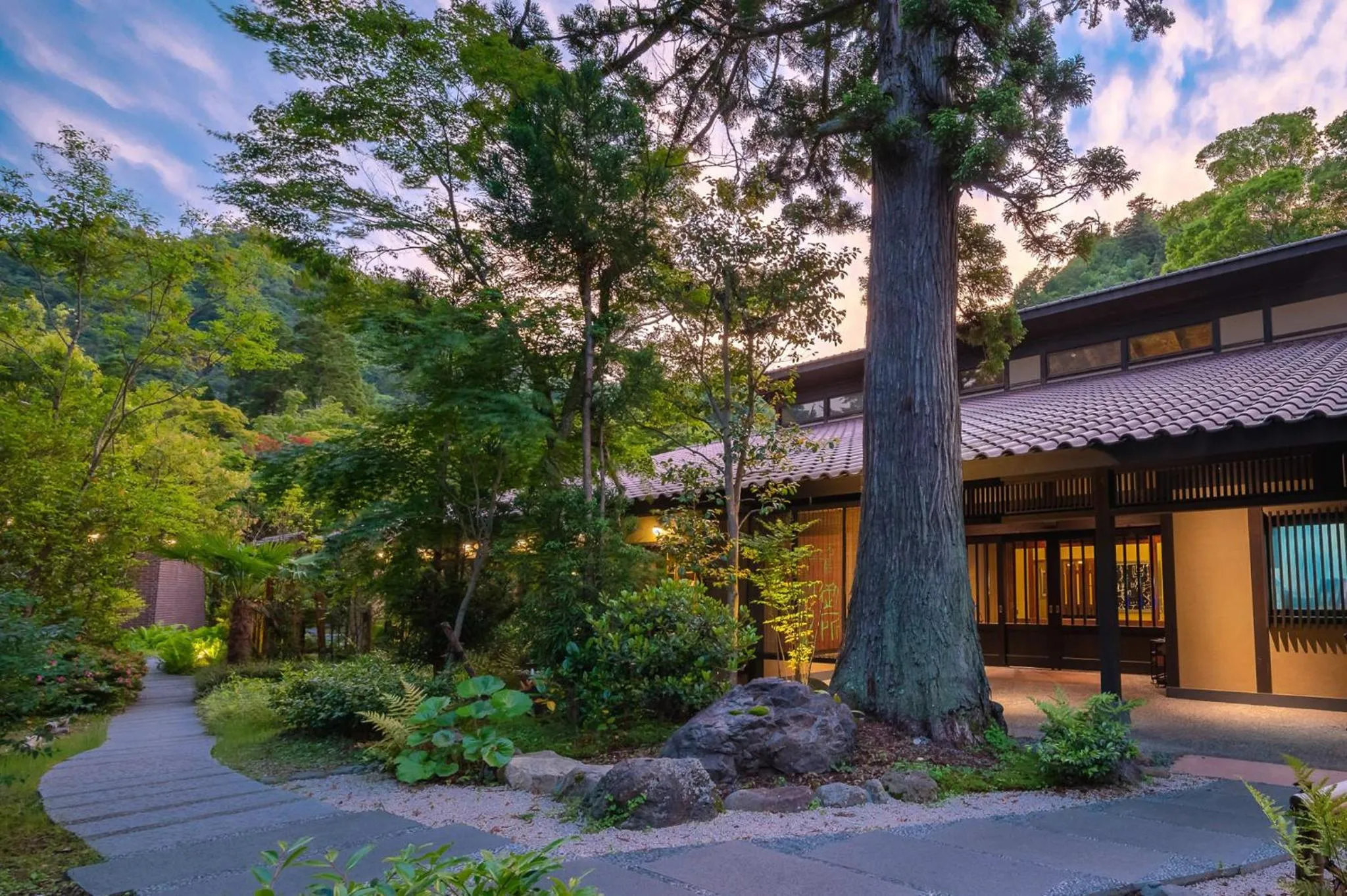 Property building in Arimasansoh Goshobessho