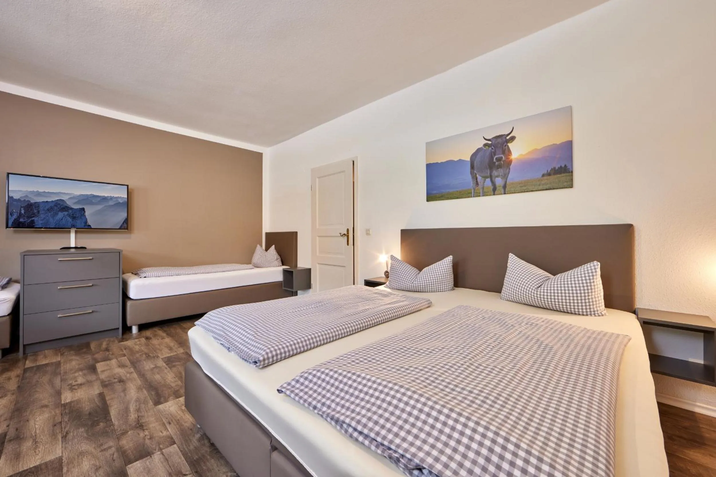 Photo of the whole room, Bed in Olympiahaus