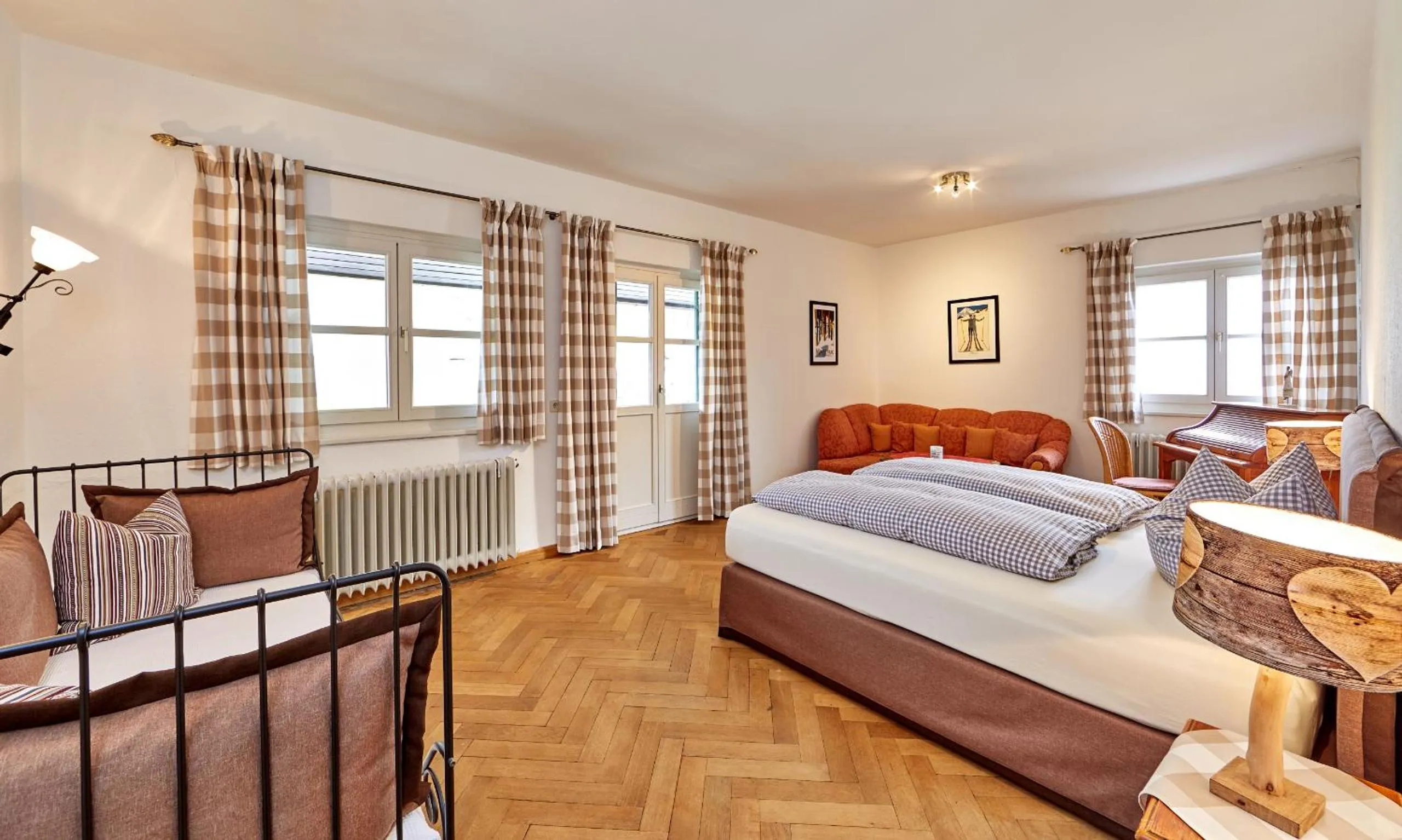 Photo of the whole room, Bed in Olympiahaus