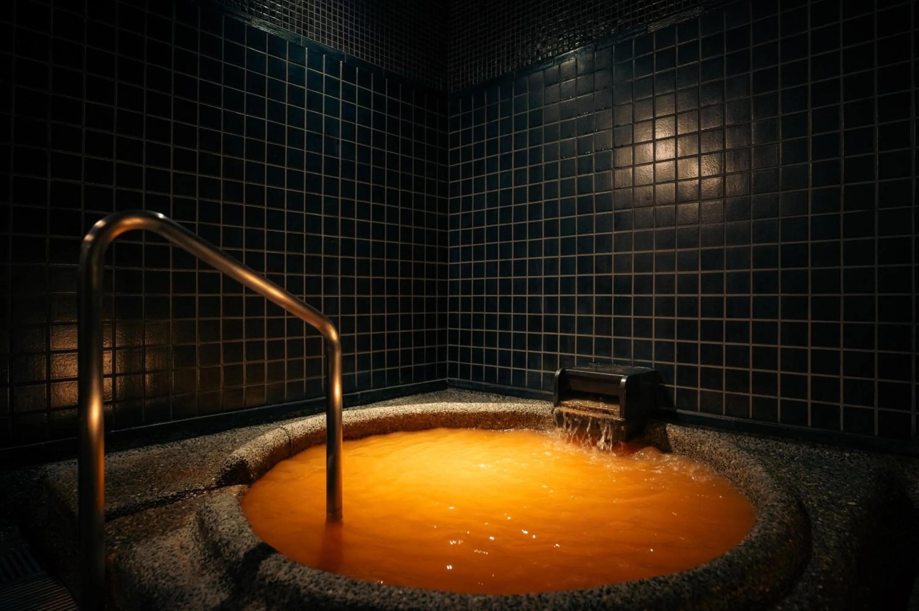 Hot Spring Bath in Hotel Hanakoyado