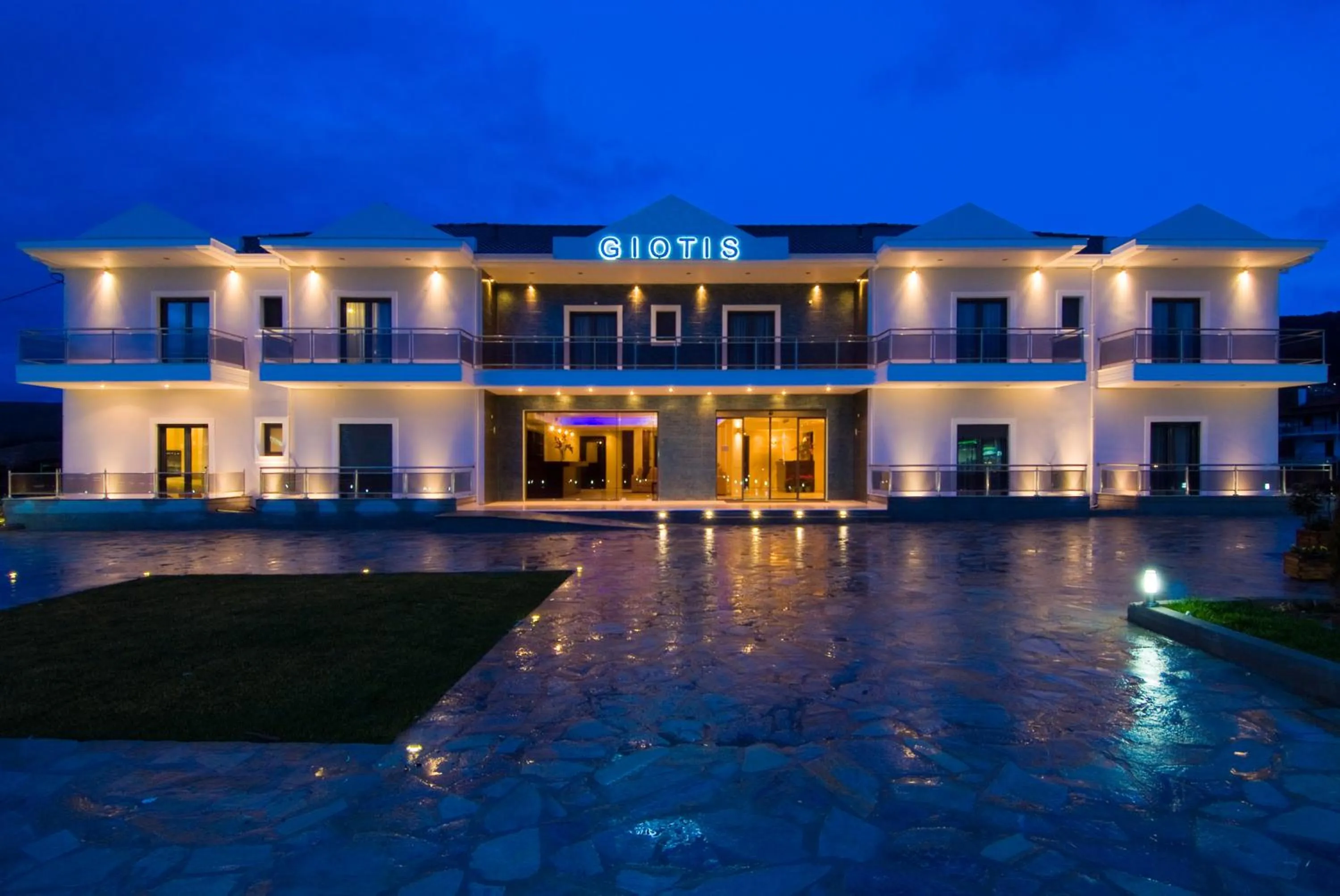 Facade/entrance in Giotis Boutique Hotel