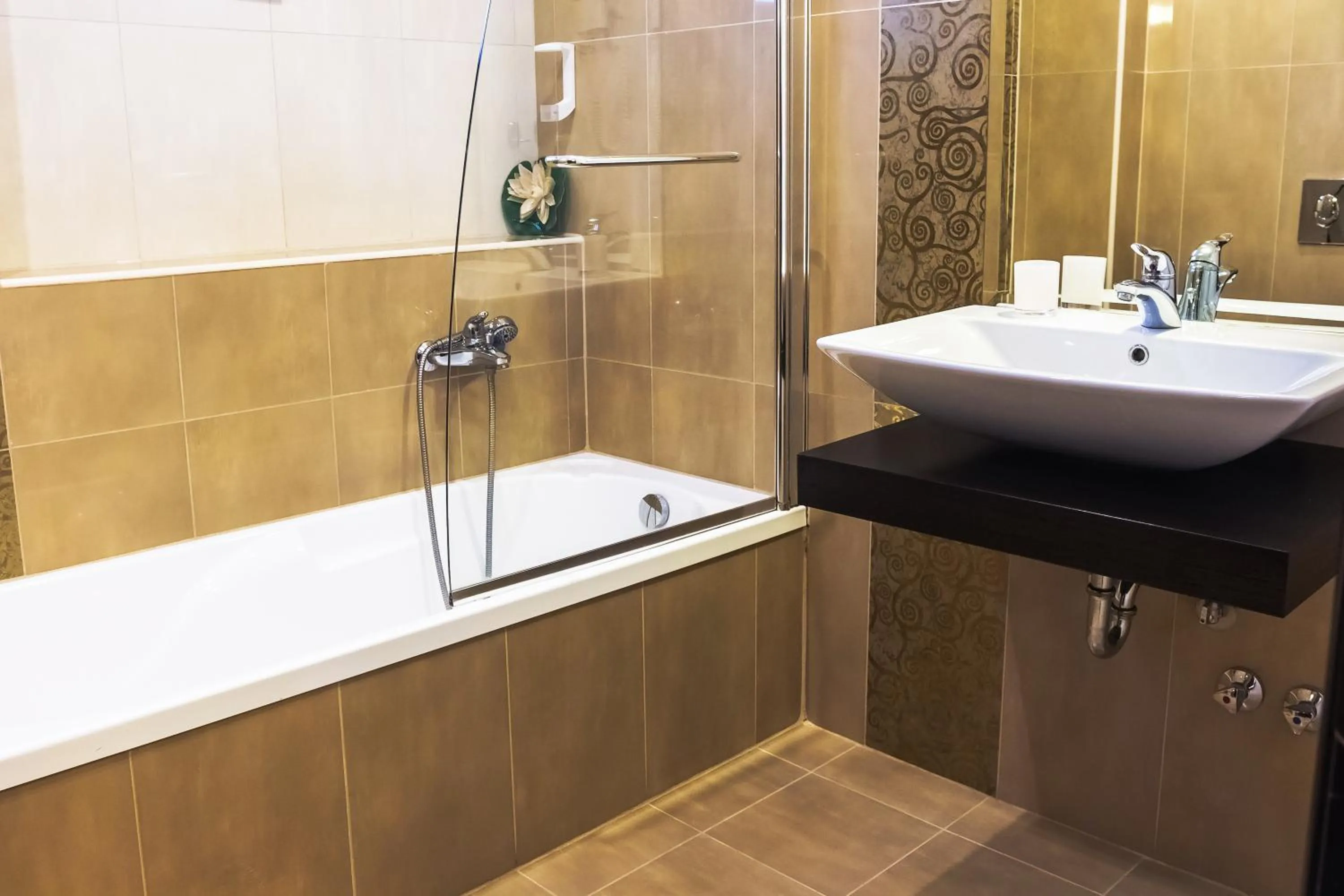 Toilet in Giotis Boutique Hotel