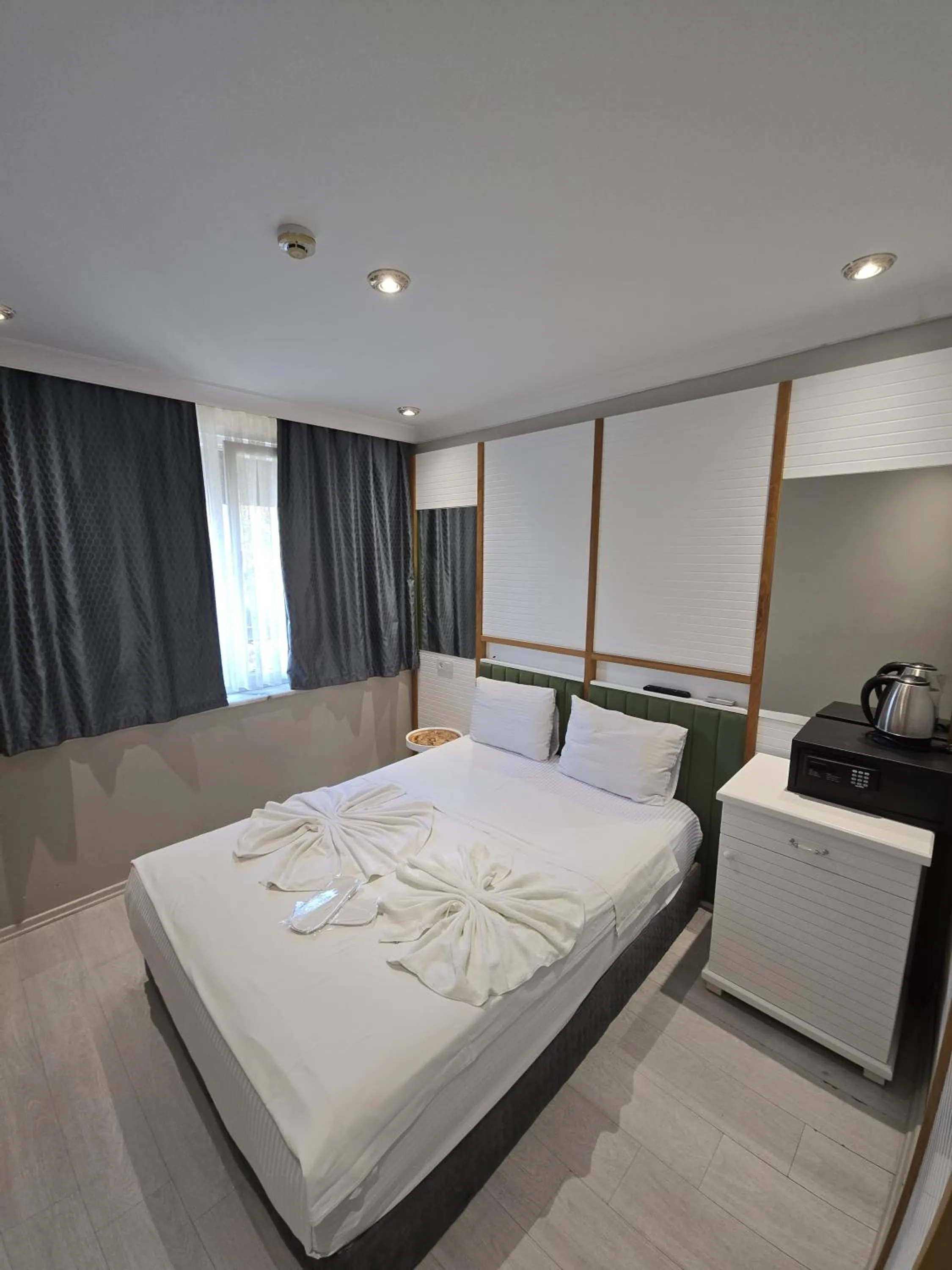 Bed in The Empress Theodora Hotel ll