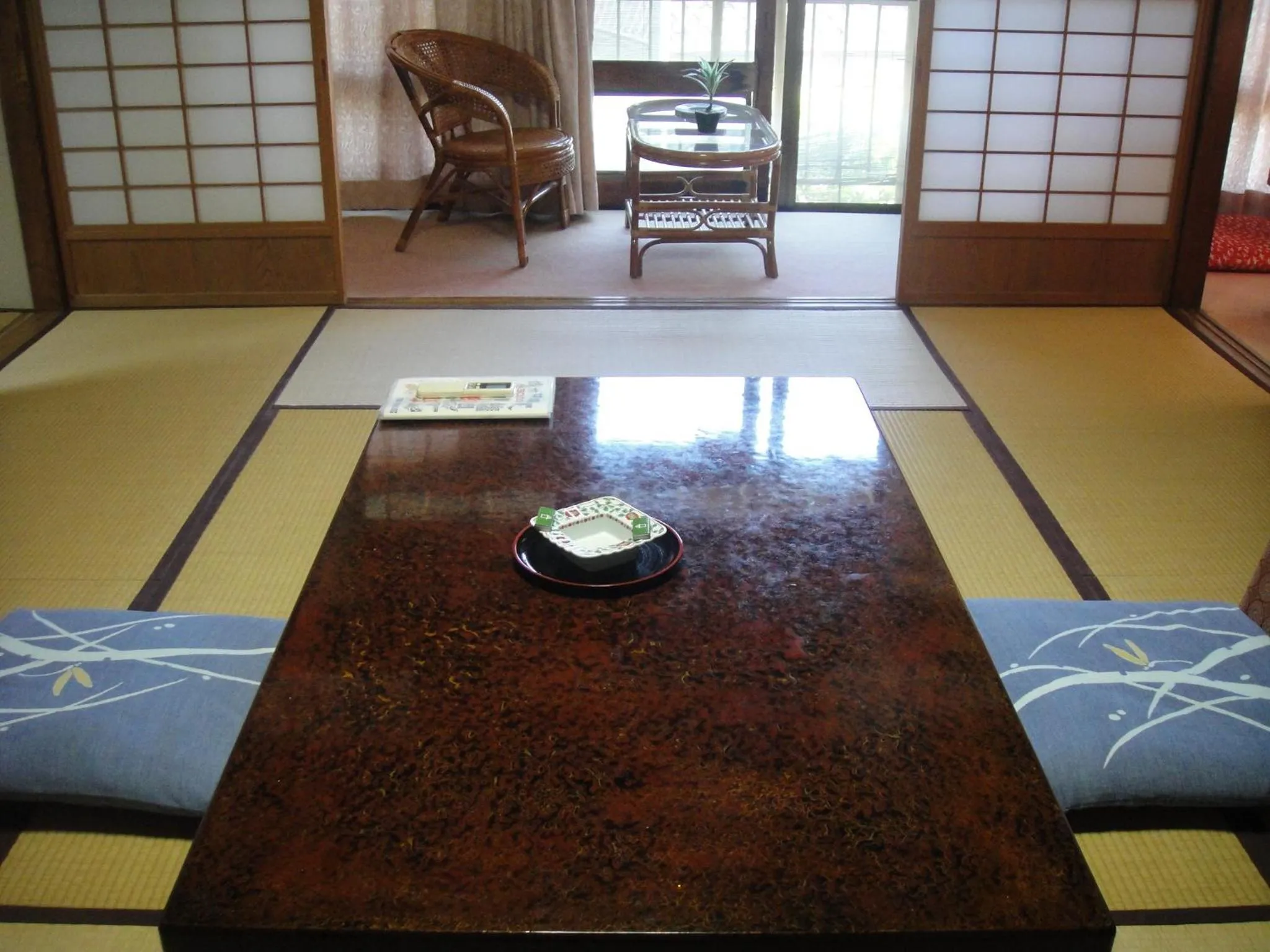 Seating area in Kurhaus Ishibashi Ryokan