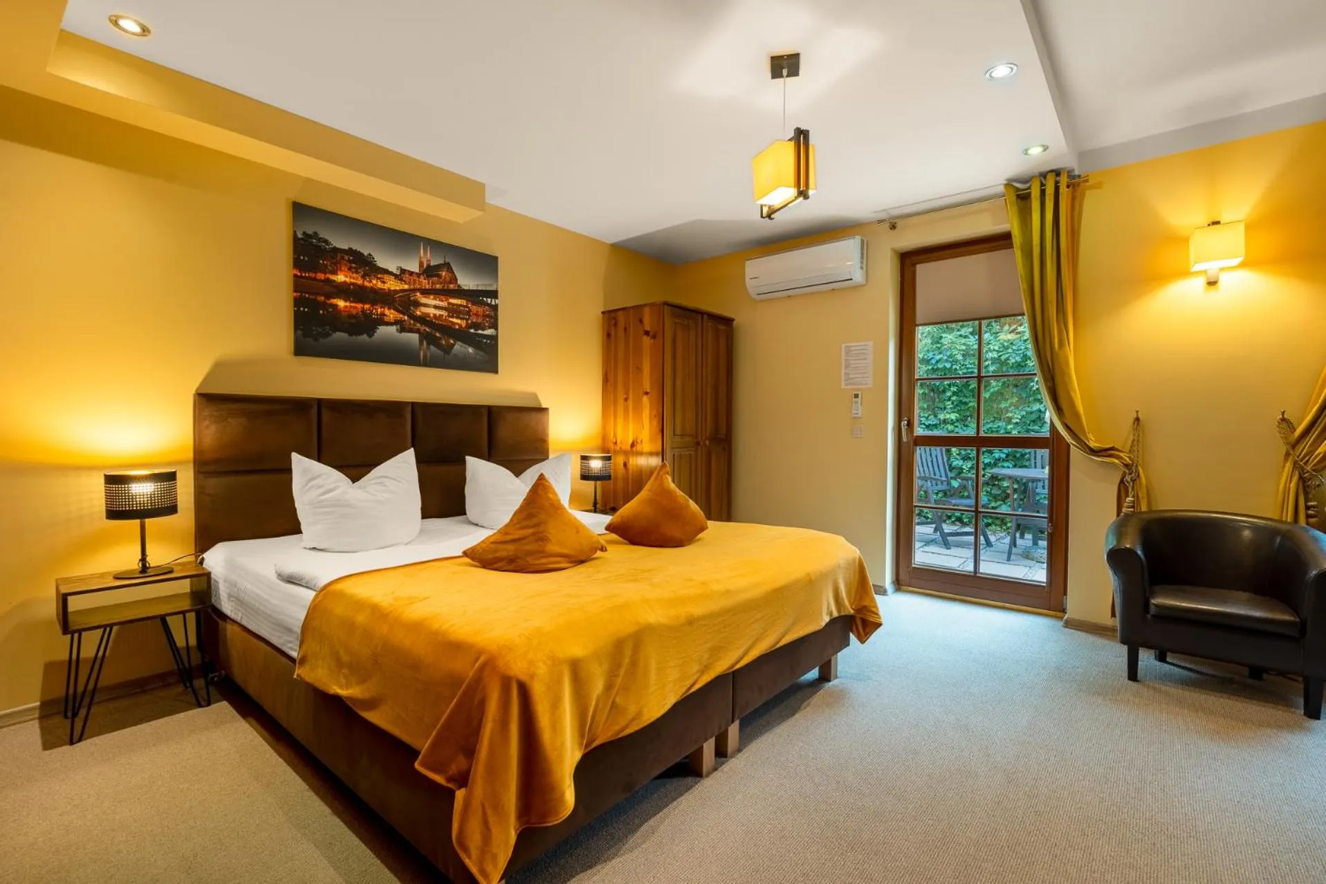 Photo of the whole room, Bed in Pensjonat Miejski