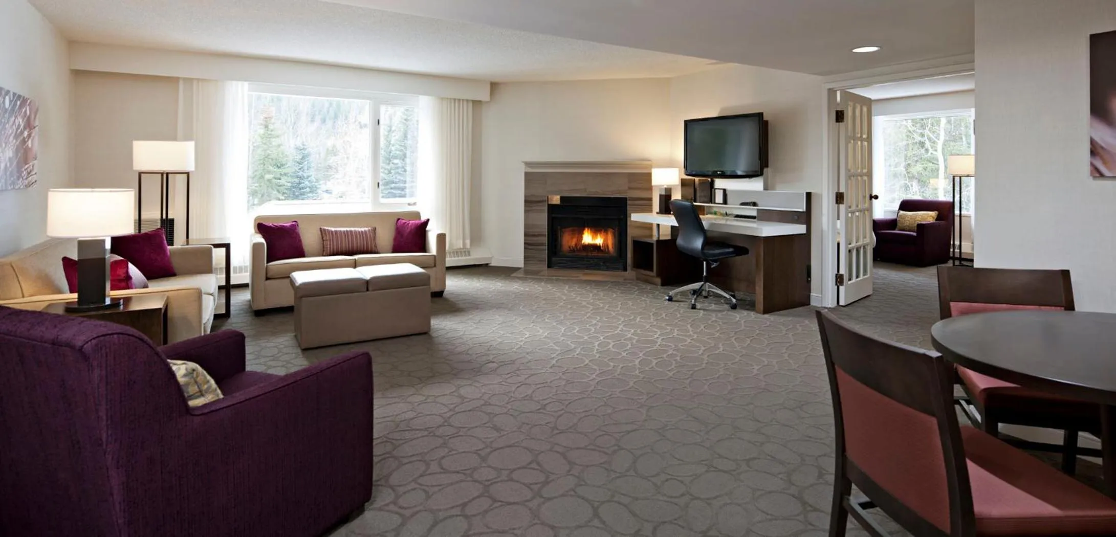 Living room, Seating Area in Crosswaters Resort at Kananaskis