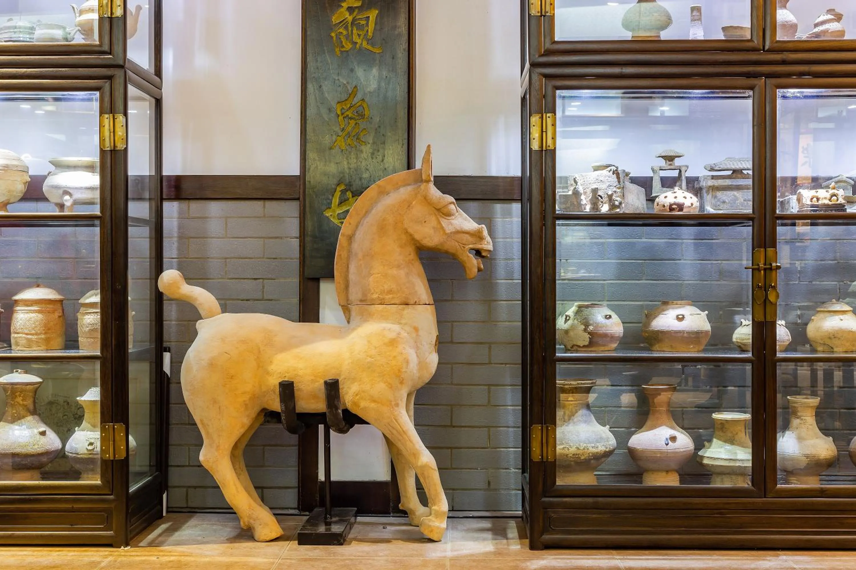 Decorative detail in Aroma Tea House