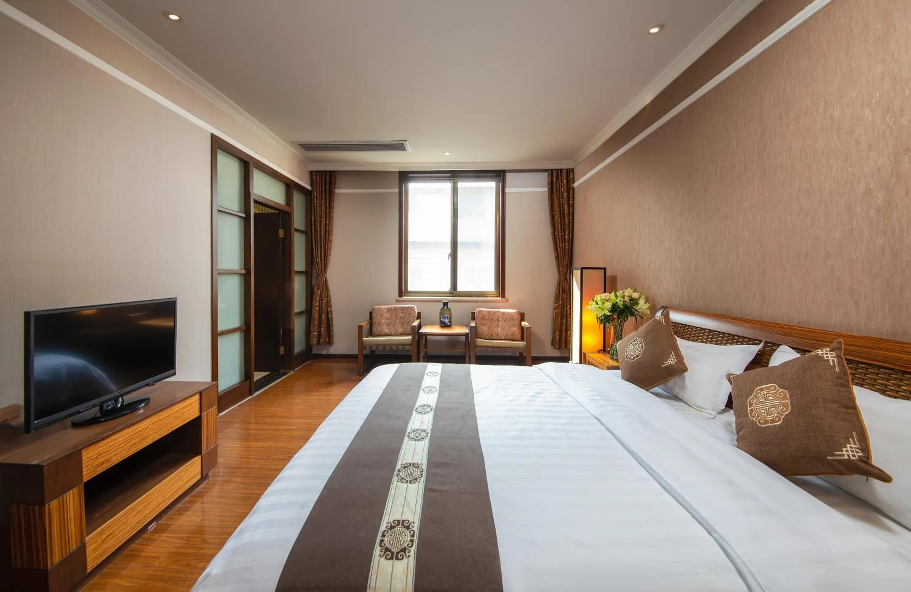 Bed in Aroma Tea House