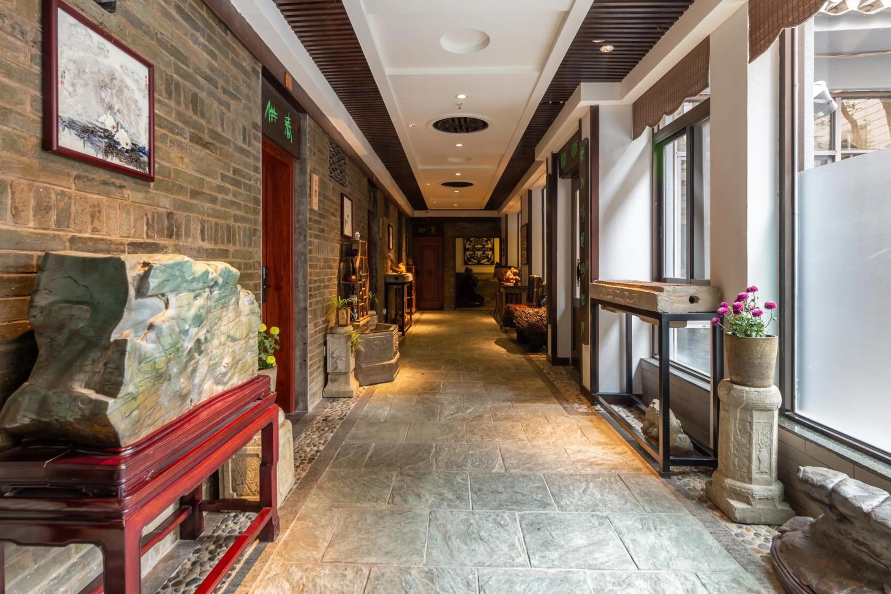 Decorative detail in Aroma Tea House