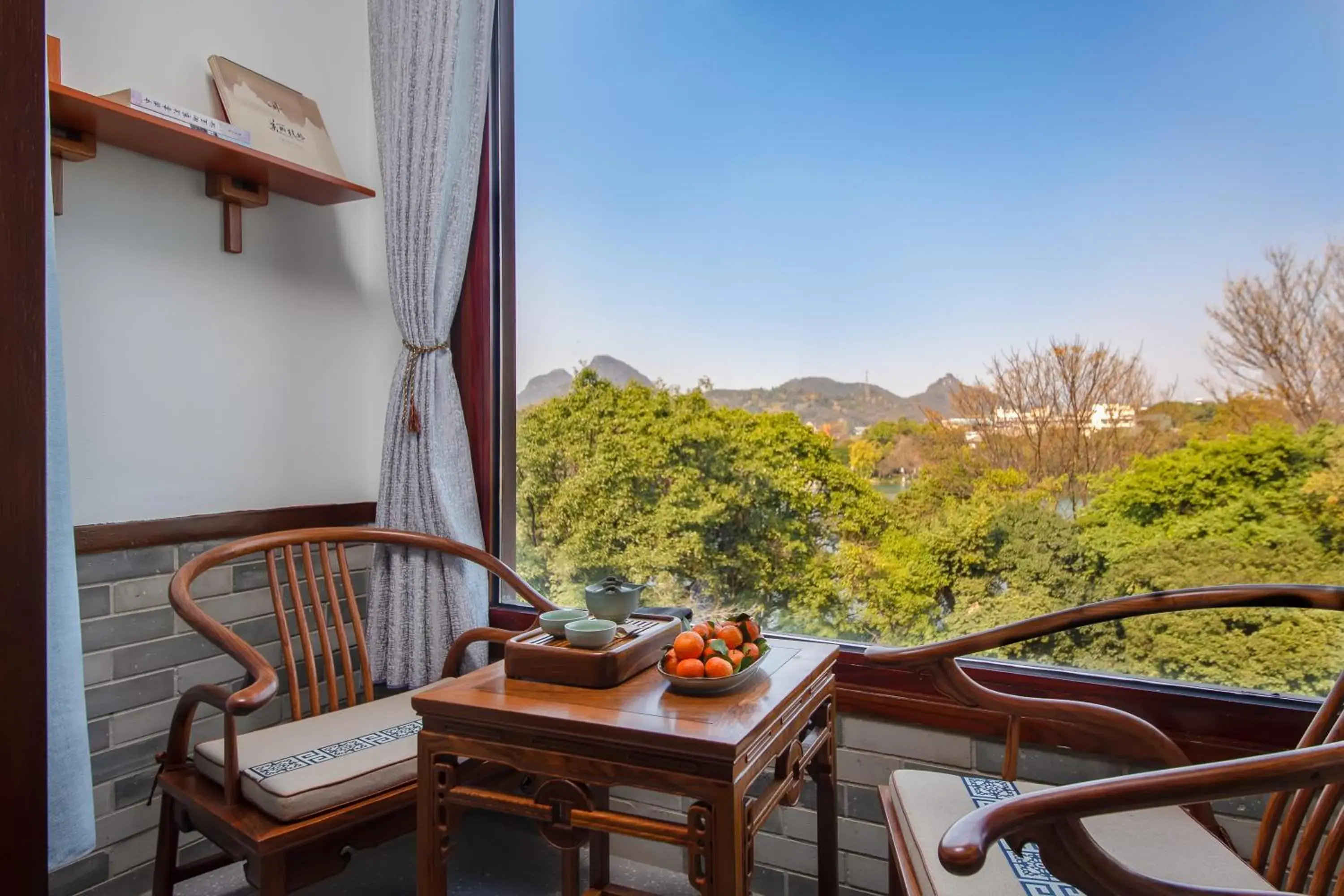 Permier Queen Room in Aroma Tea House Former Jing Guan Ming Lou Museum Hotel Permier Queen Room in Aroma Tea House Former Jing Guan Ming Lou Museum Hotel