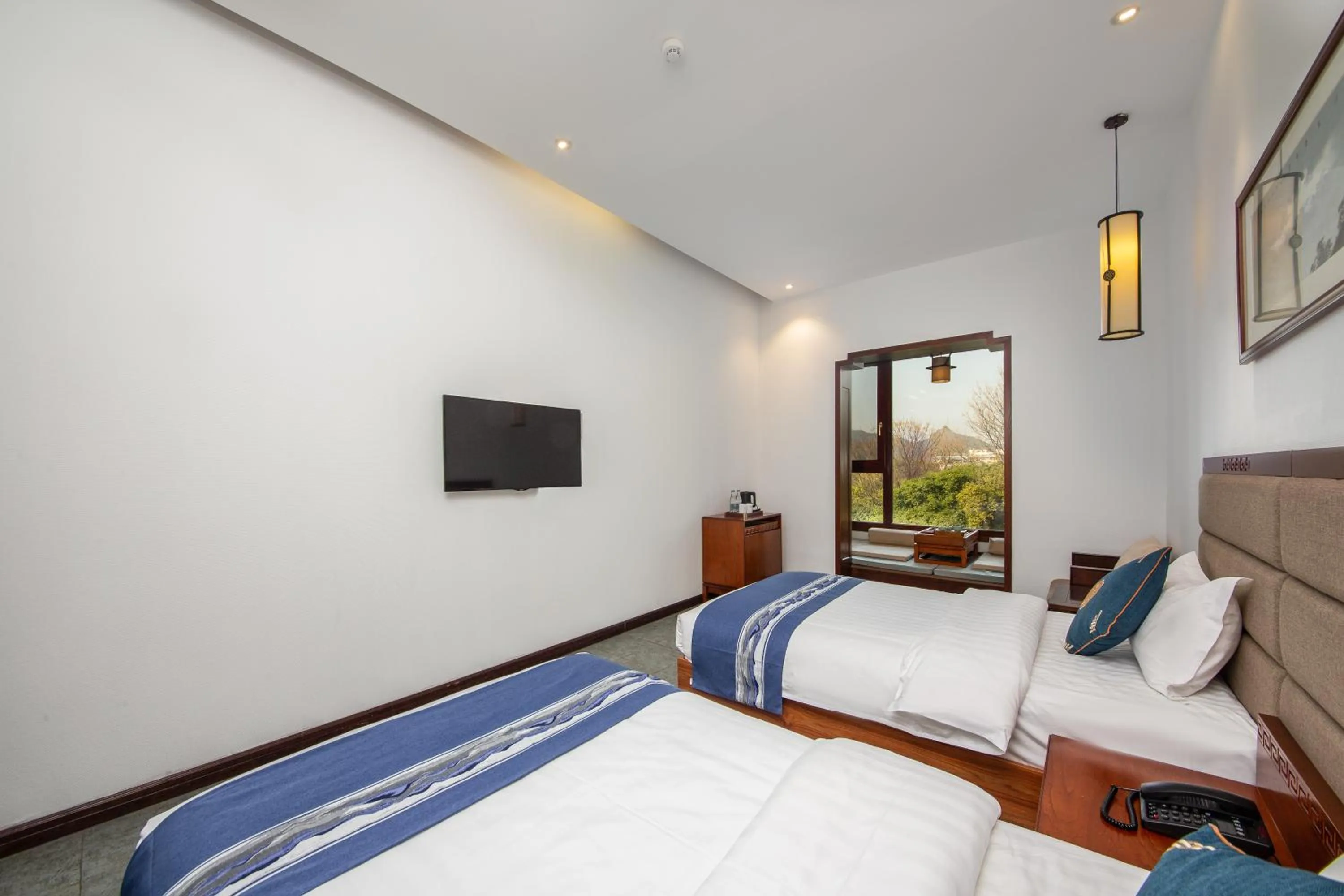 Photo of the whole room, Bed in Aroma Tea House