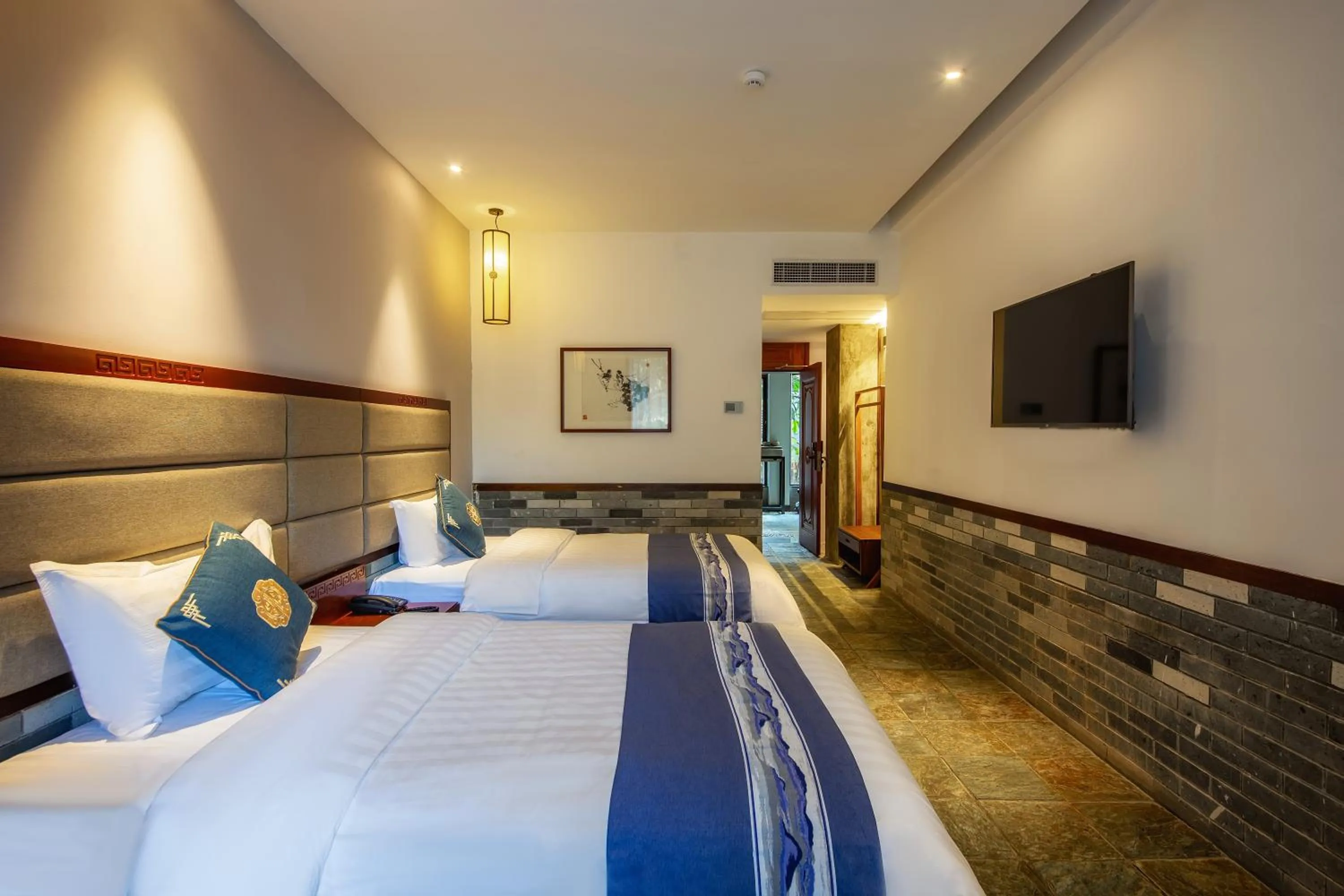 Photo of the whole room, Bed in Aroma Tea House