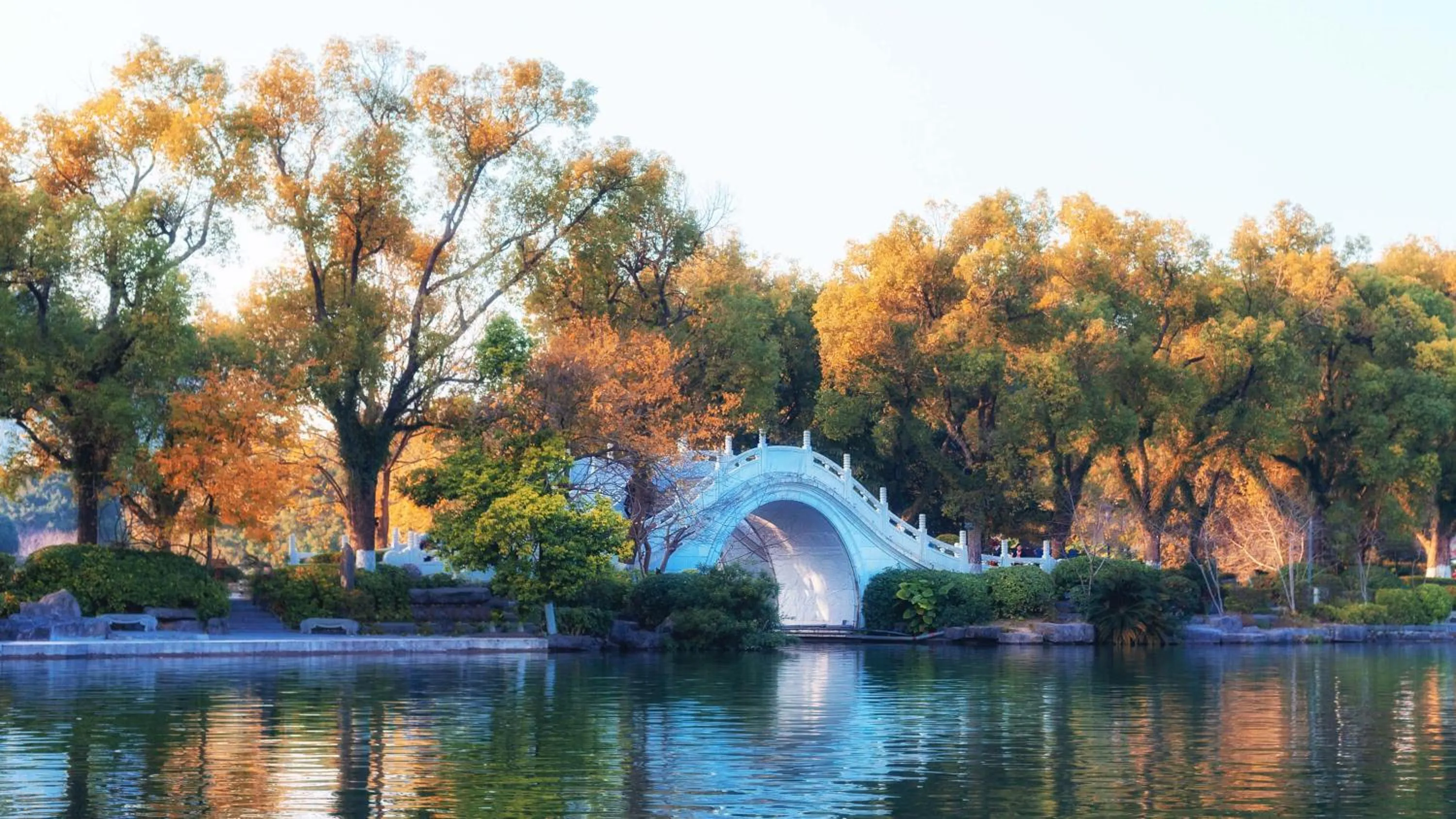 Nearby landmark in Aroma Tea House