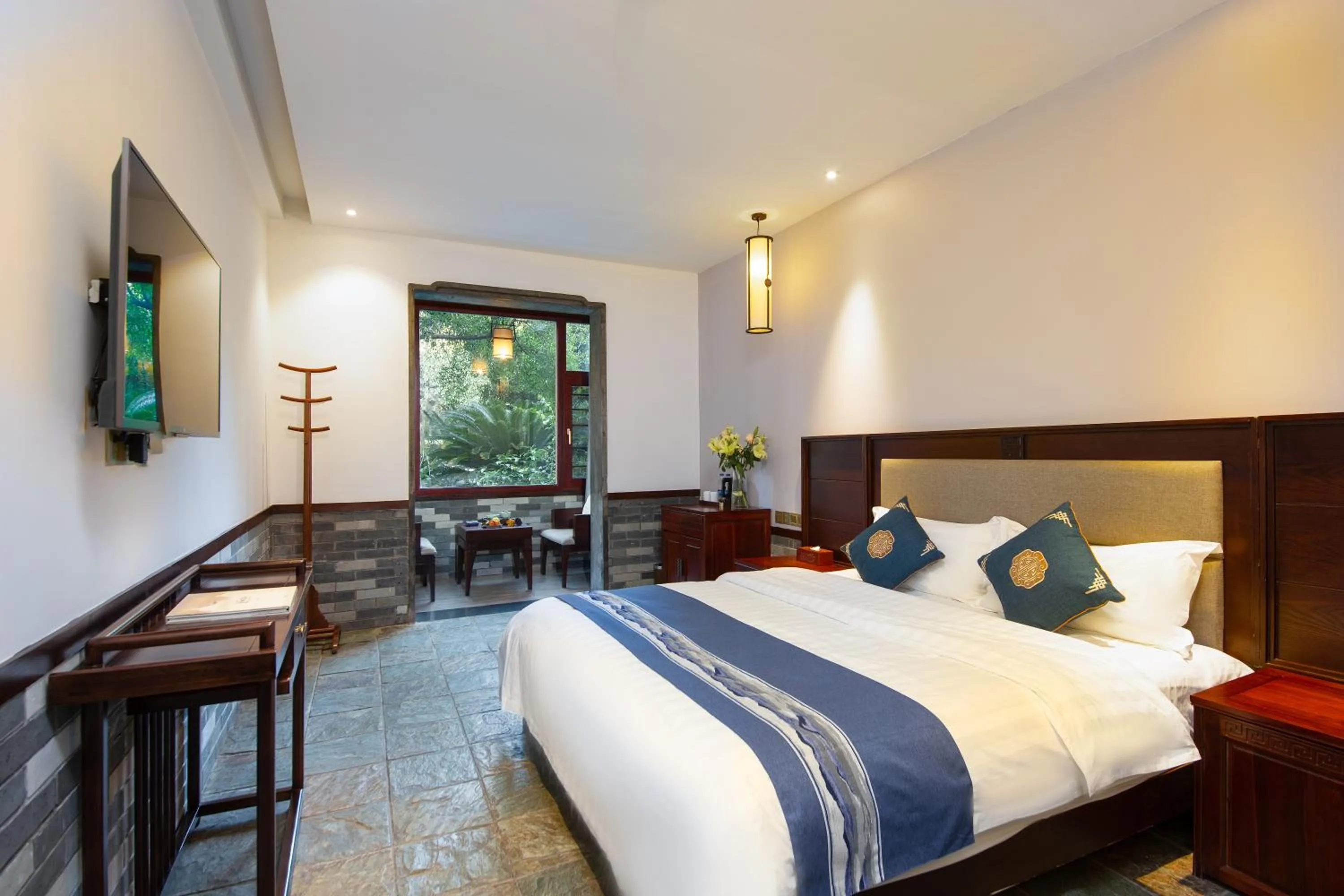 Photo of the whole room, Bed in Aroma Tea House