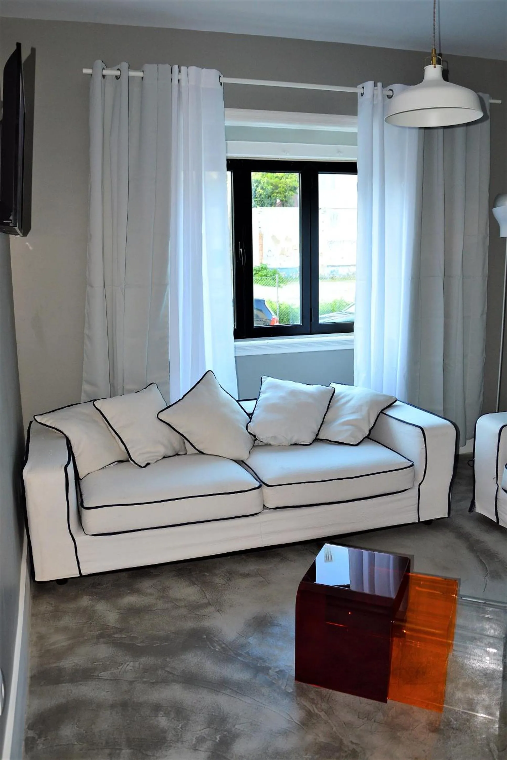 Communal lounge/ TV room in The Bridge