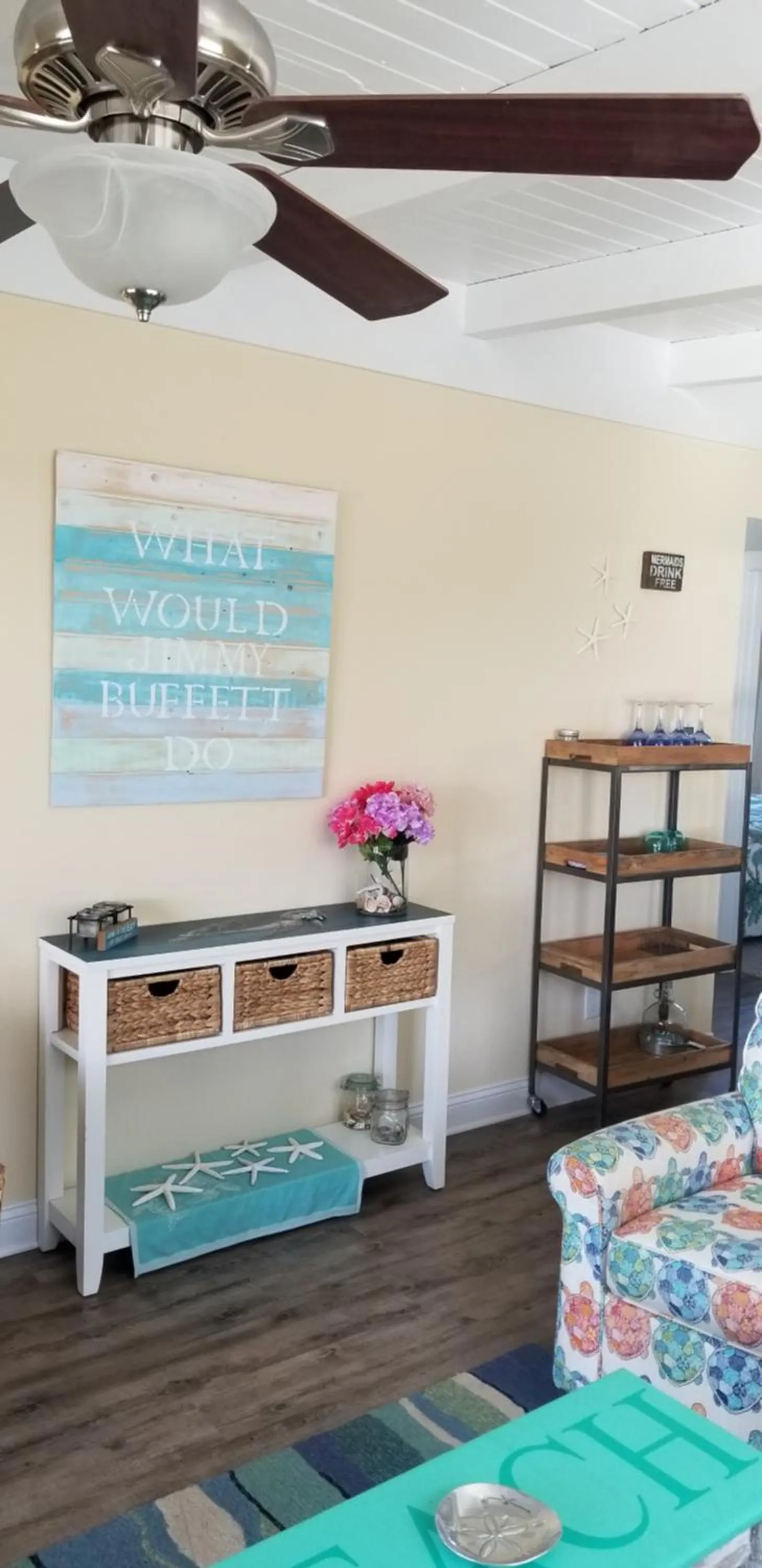 Bed in donovan"s Reef