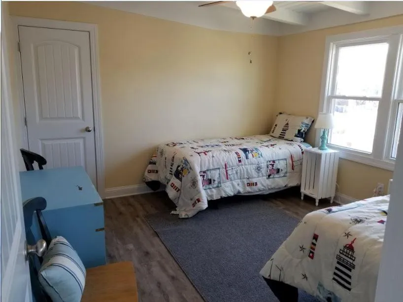 Bed in donovan"s Reef