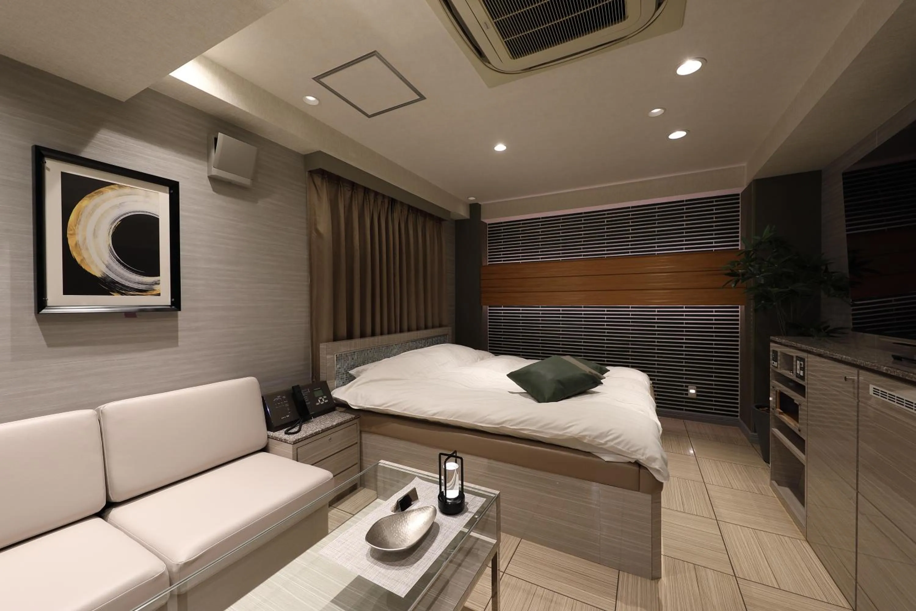 Photo of the whole room, Bed in Hotel Valentine Chiryu