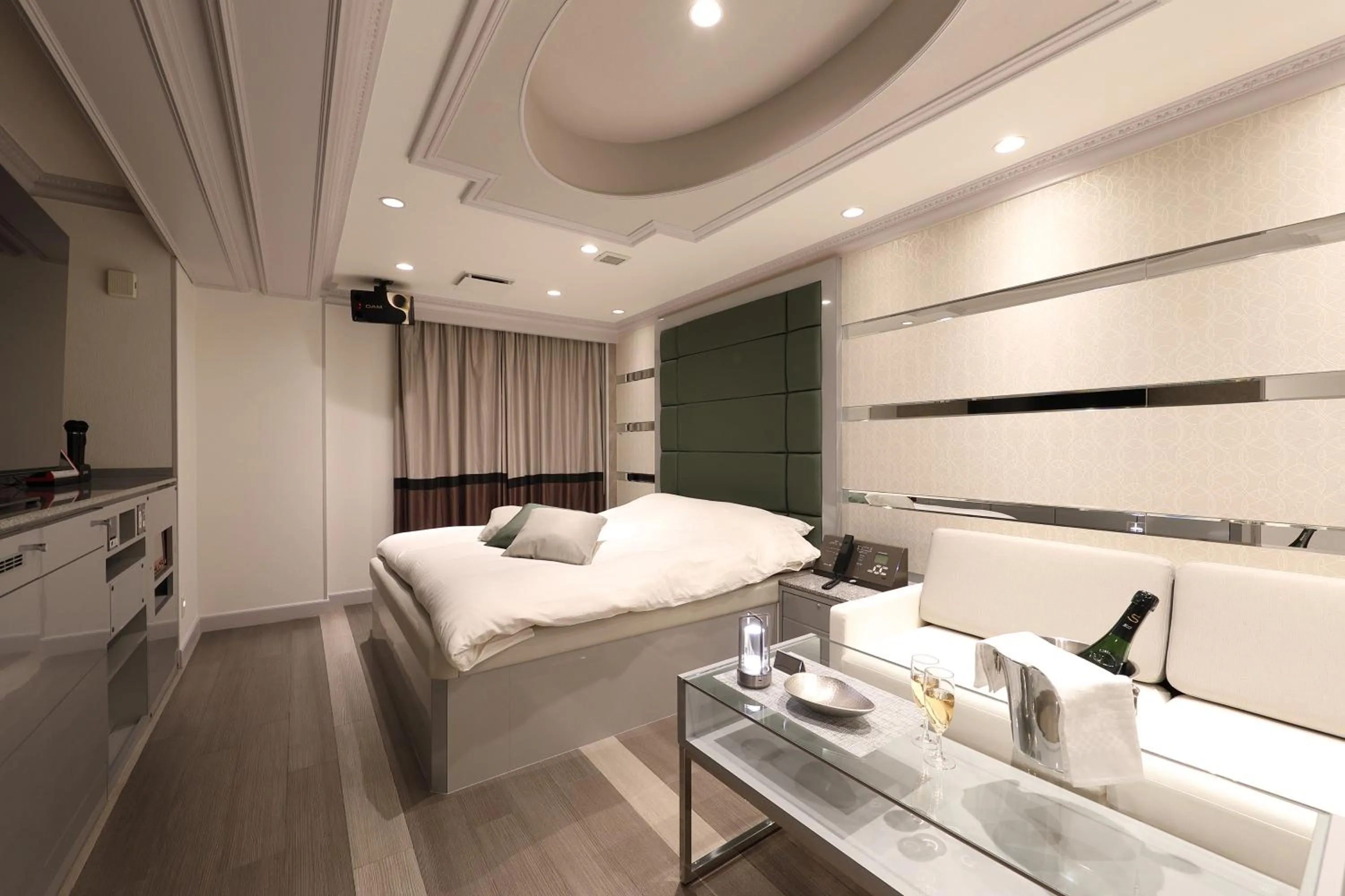 Photo of the whole room in Hotel Valentine Chiryu