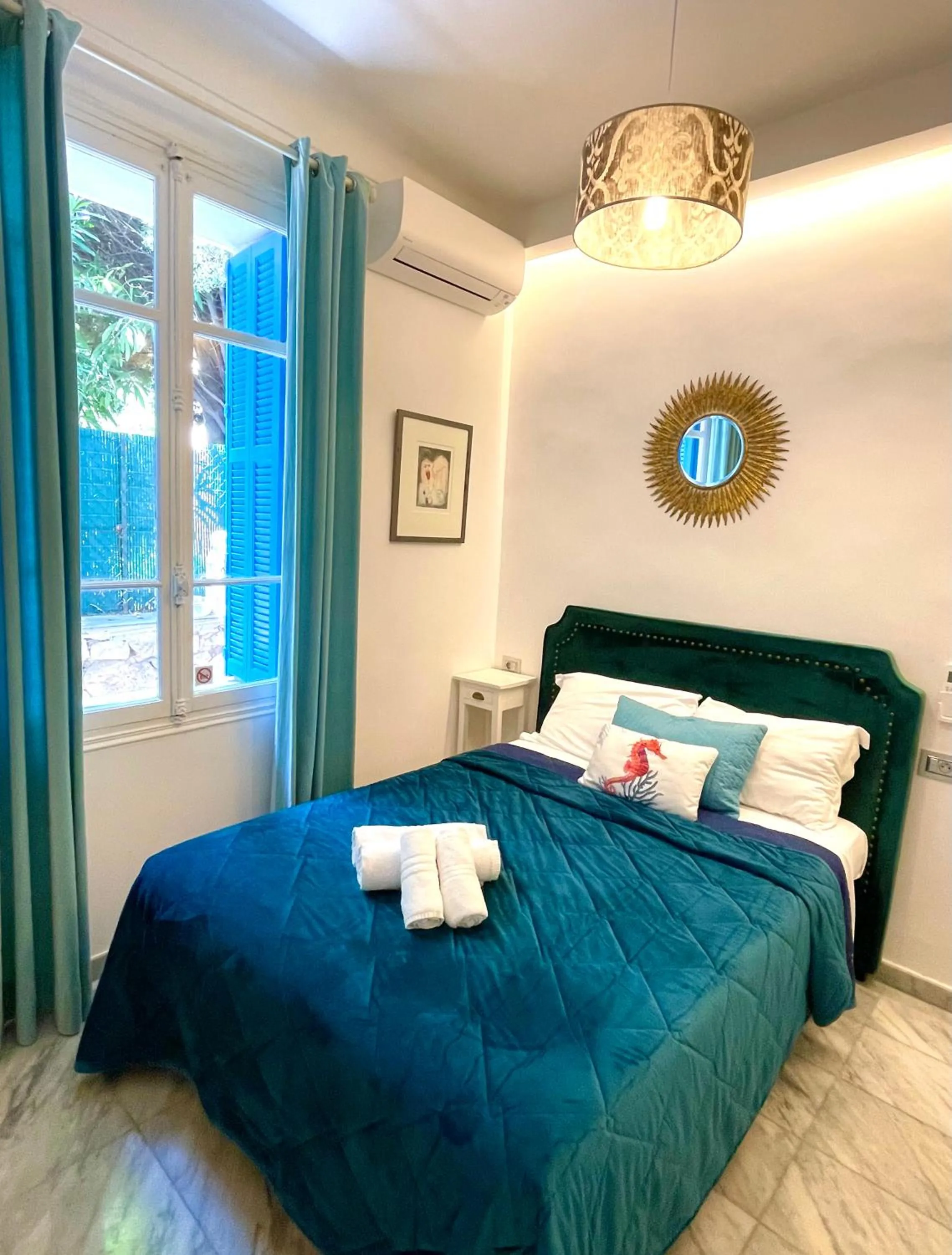 Bed in Hotel Normandy