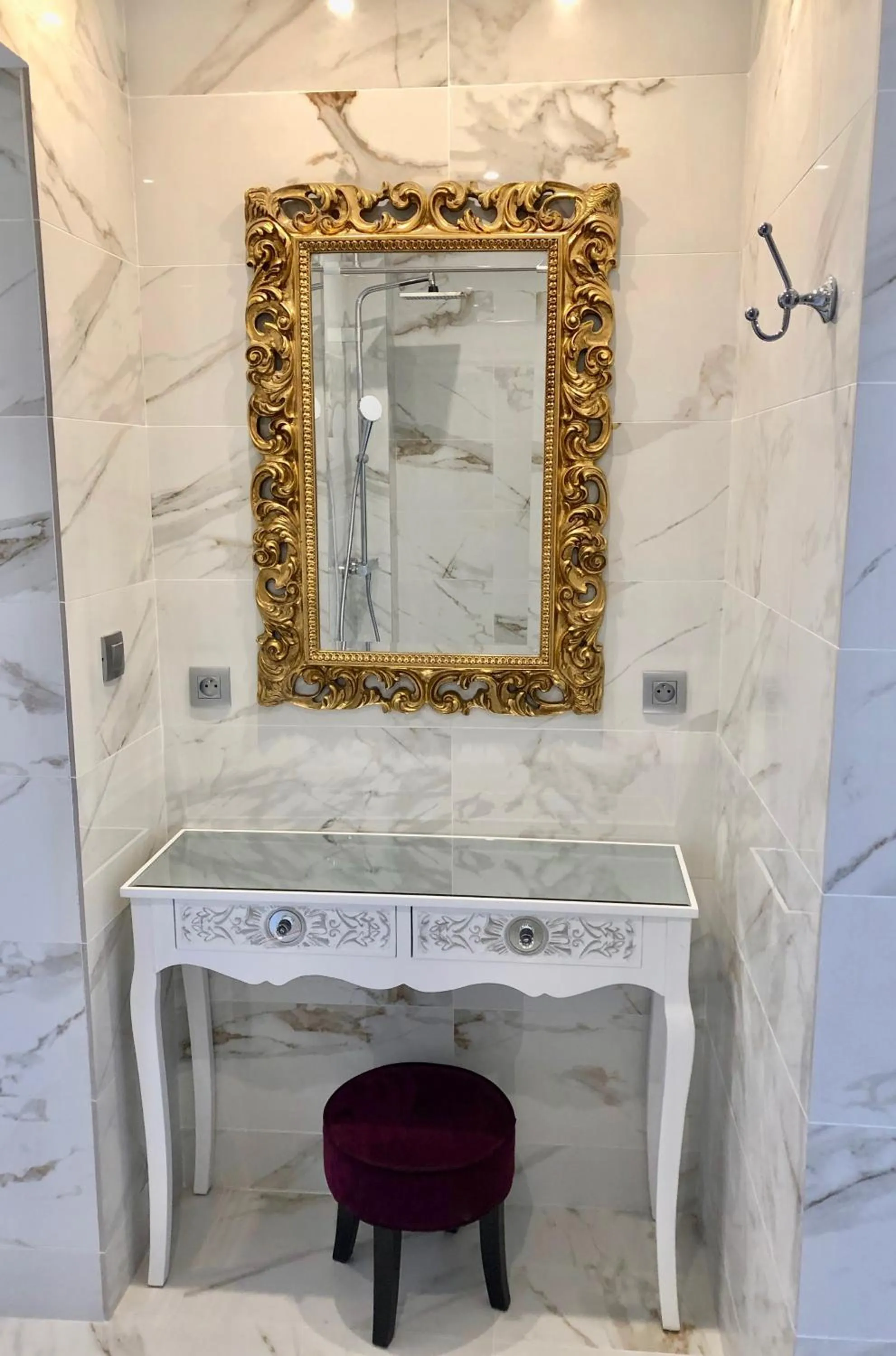 Bathroom in Hotel Normandy