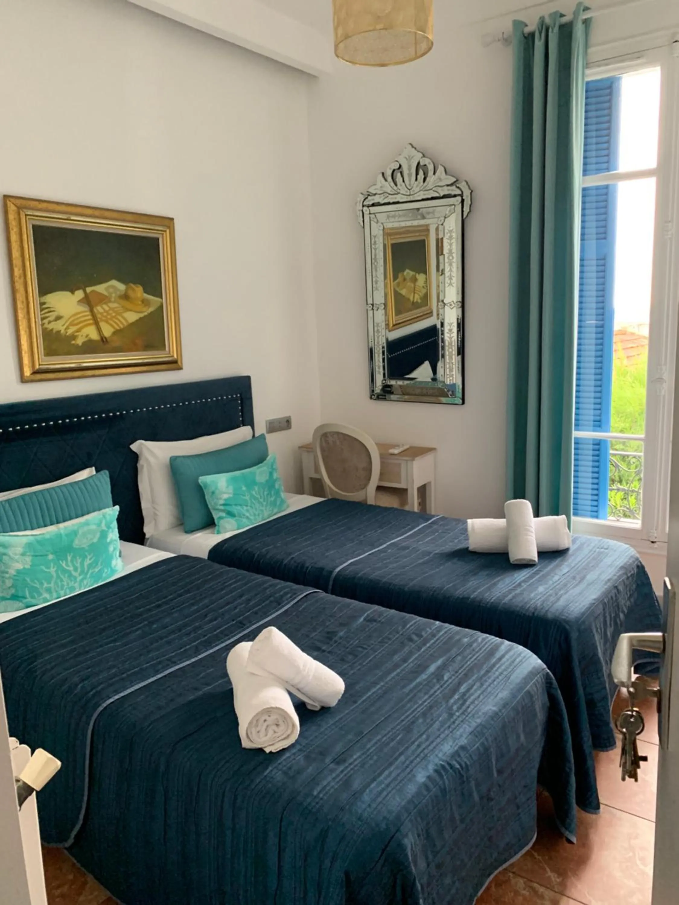 Bed in Hotel Normandy