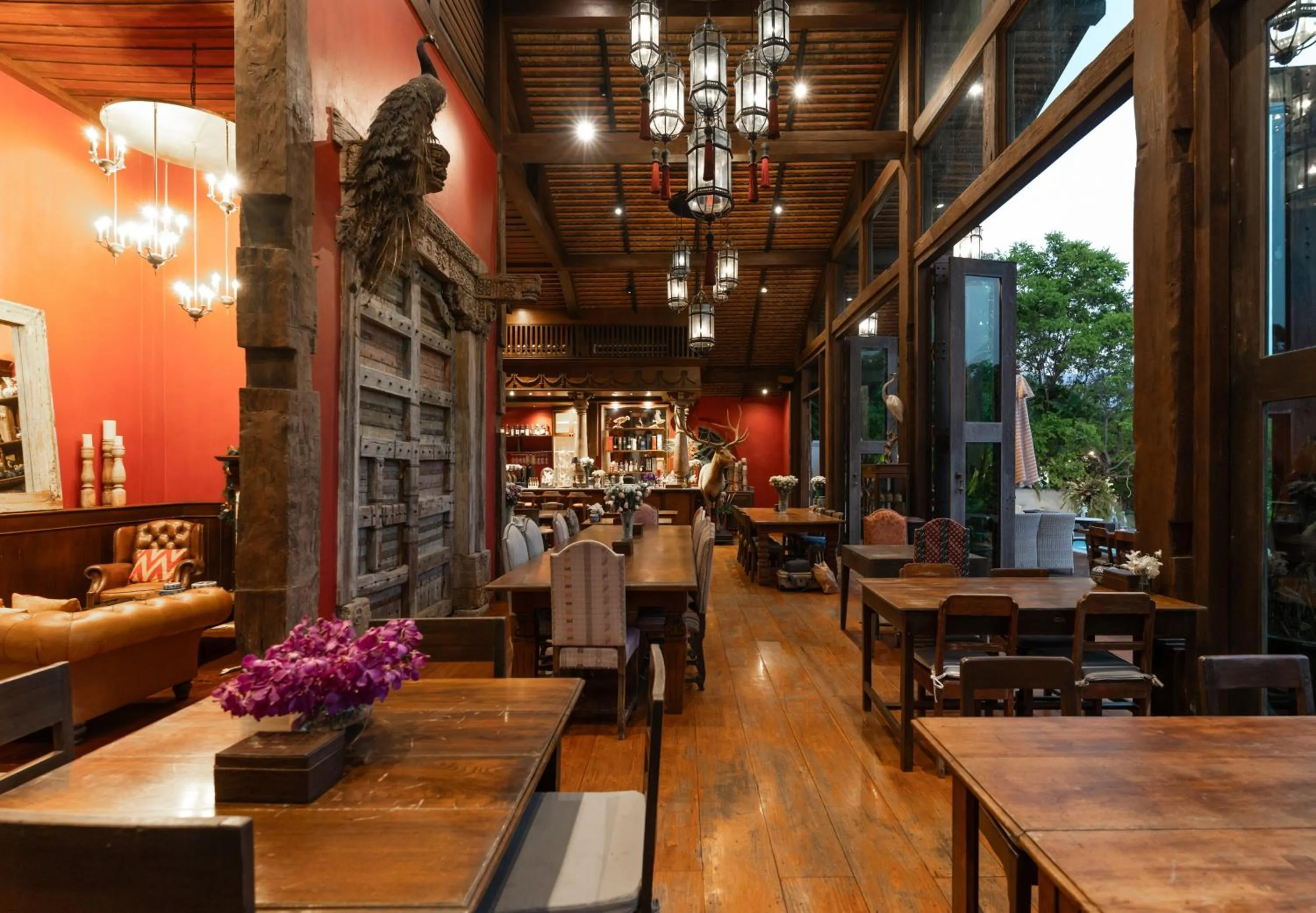 Restaurant/places to eat in Chantra Khiri Chalet Chiang Mai