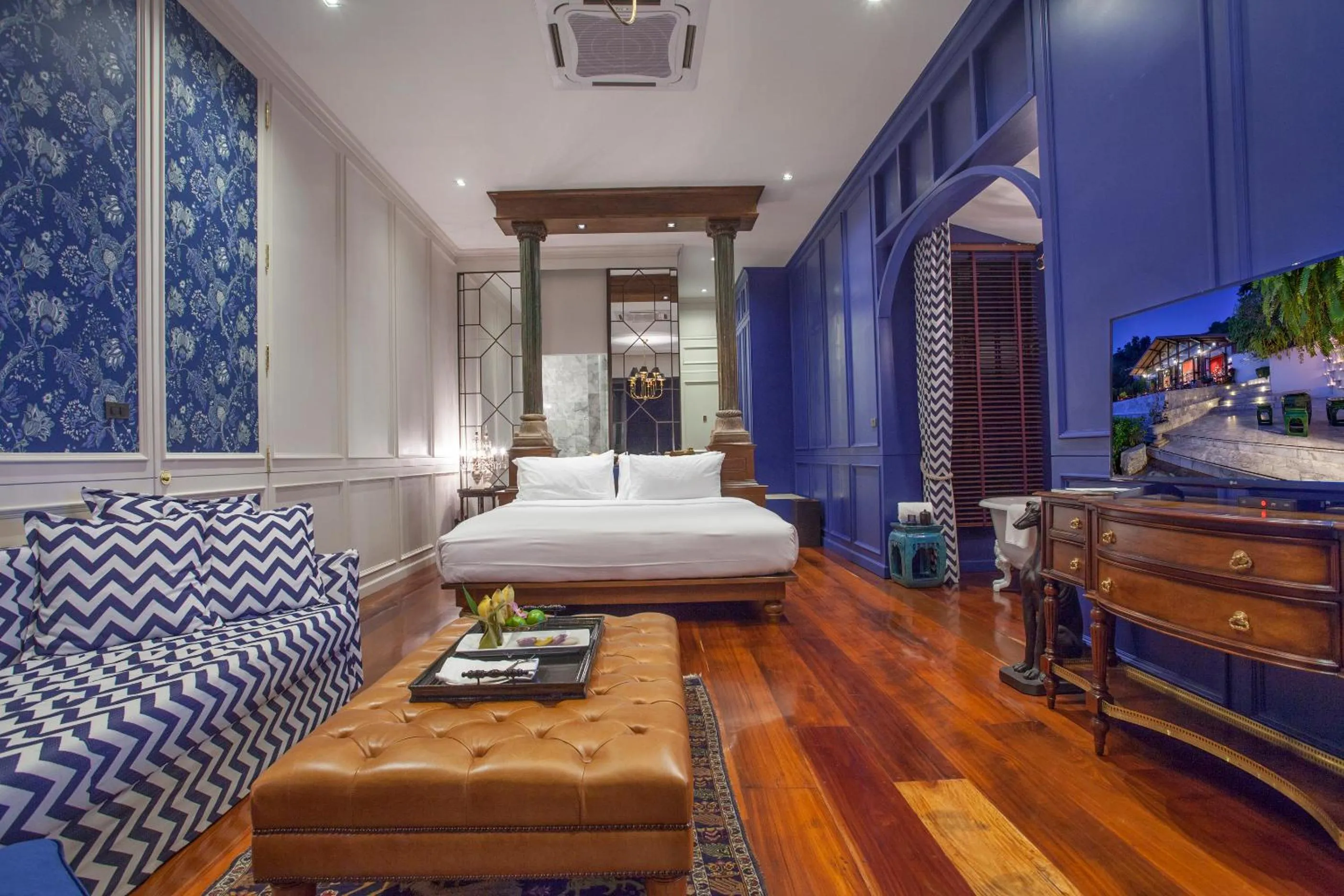 Bed in Chantra Khiri Chalet Chiang Mai