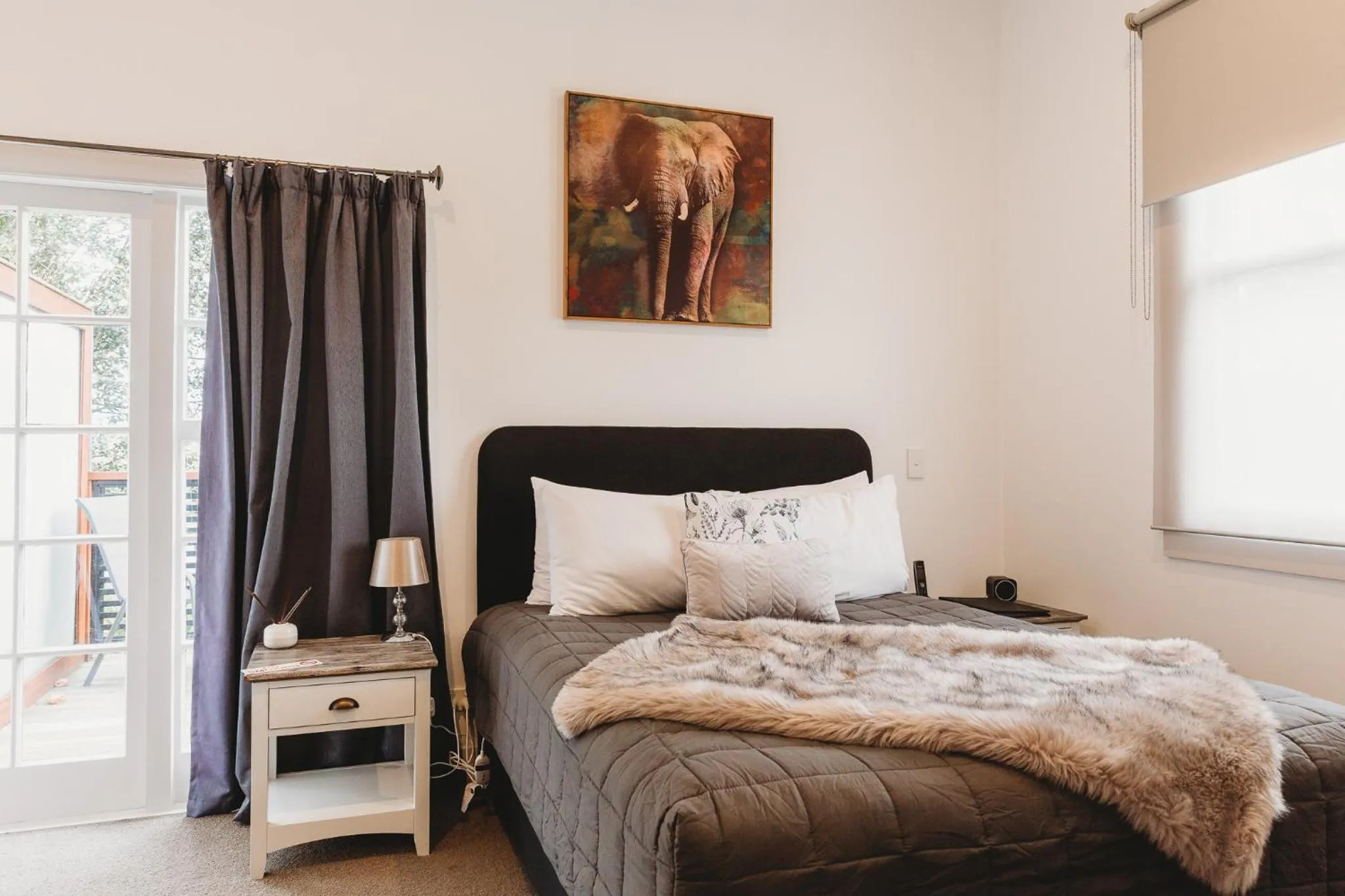 Bed in Talisman Hotel & Restaurant