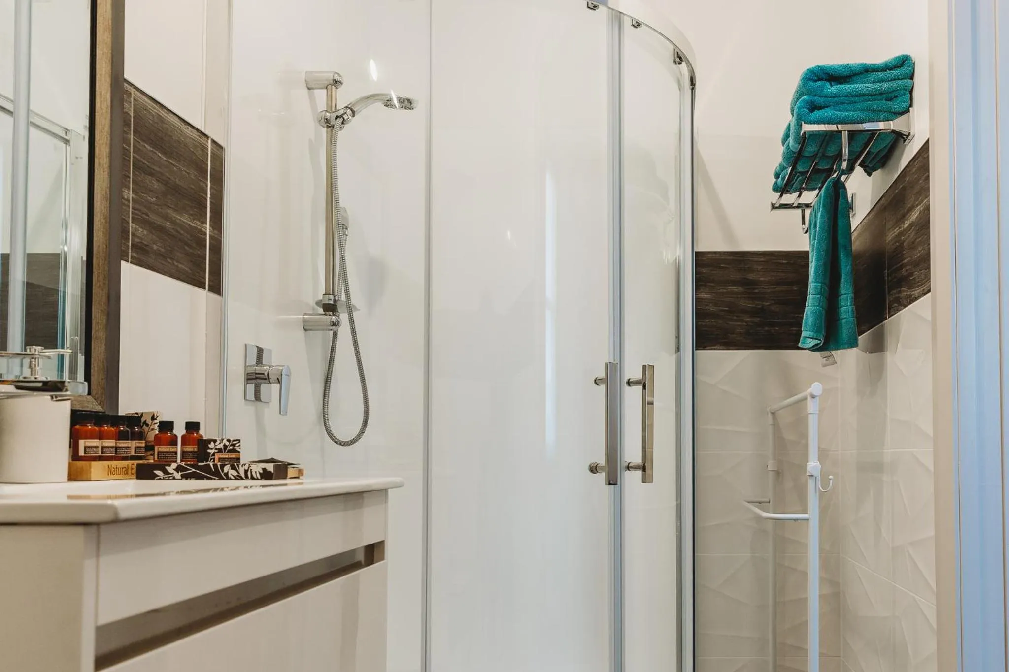 Talisman Hotel & Restaurant