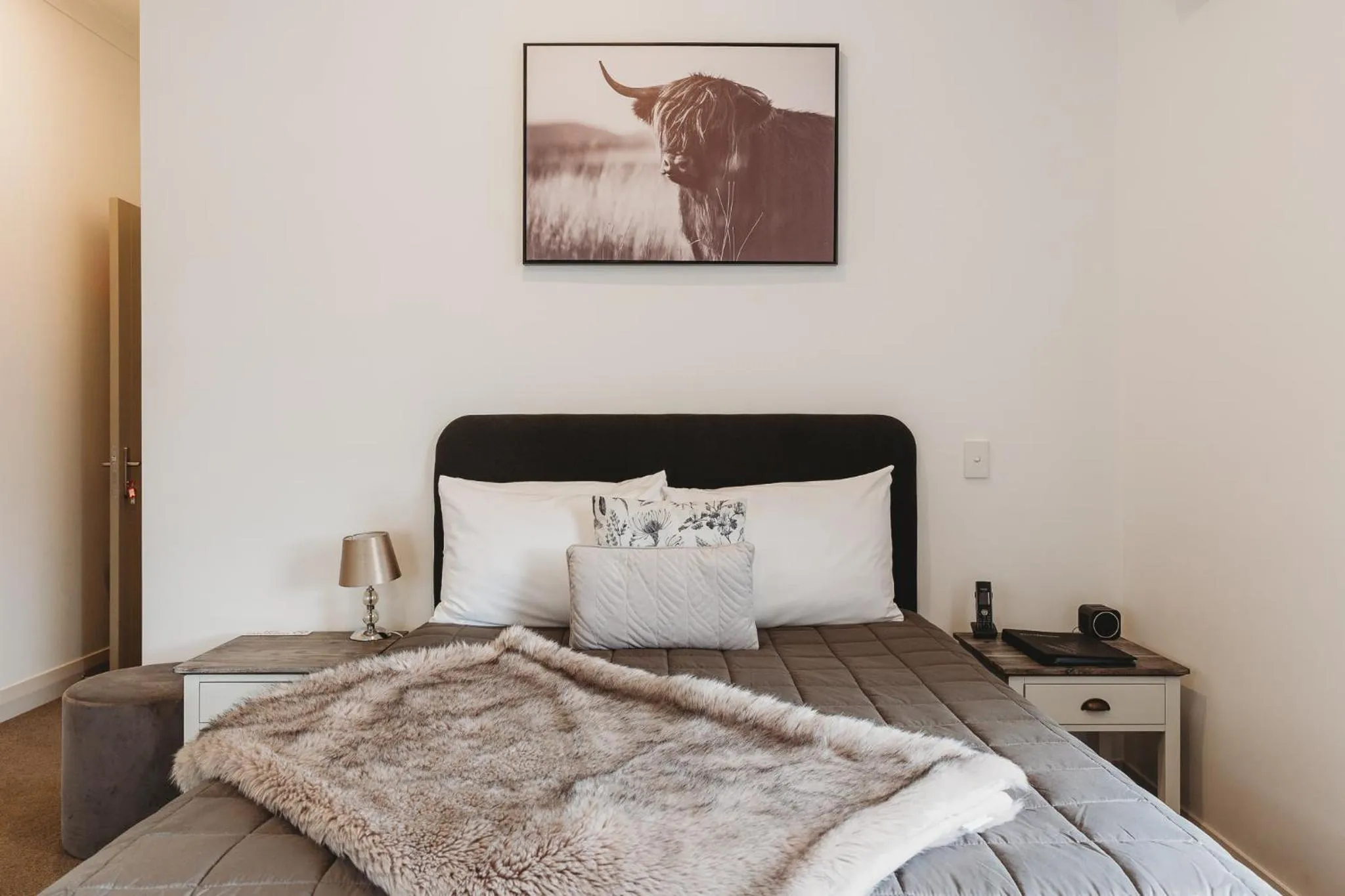 Bed in Talisman Hotel & Restaurant