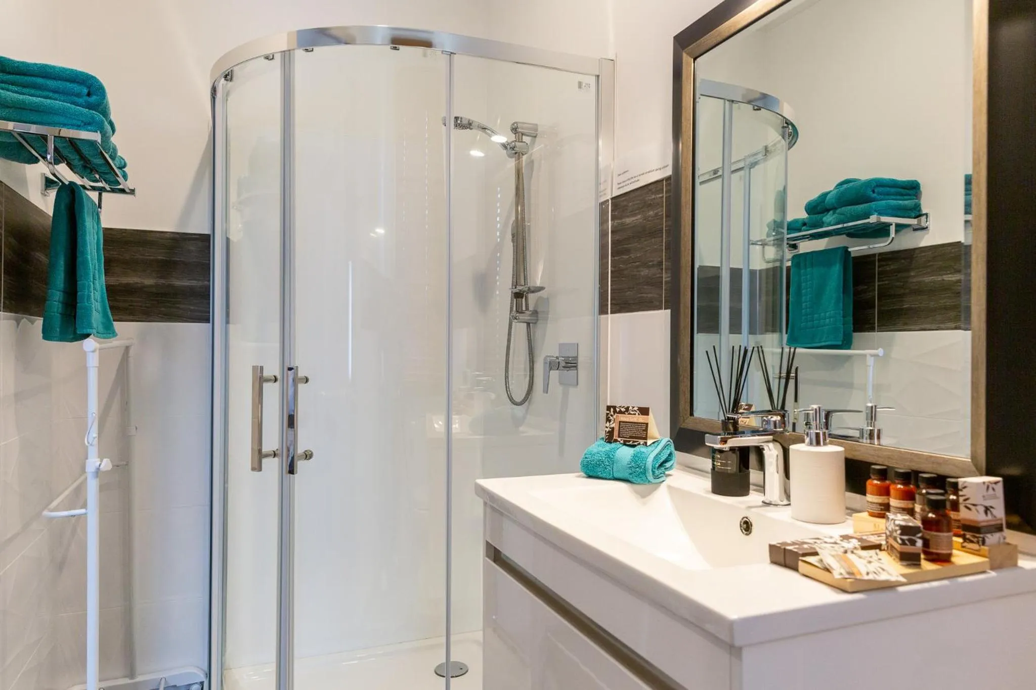 Talisman Hotel & Restaurant