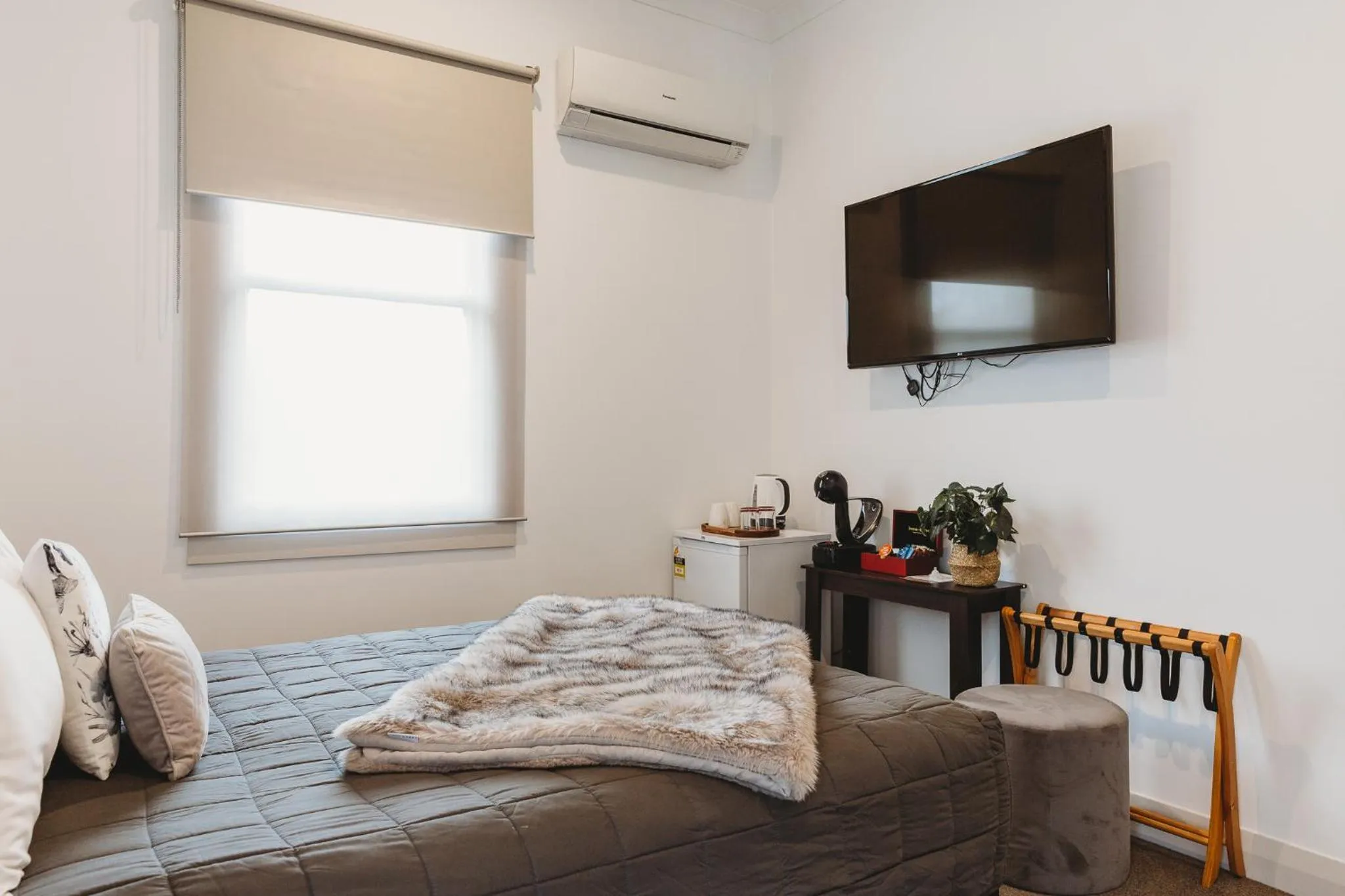 Bed in Talisman Hotel & Restaurant