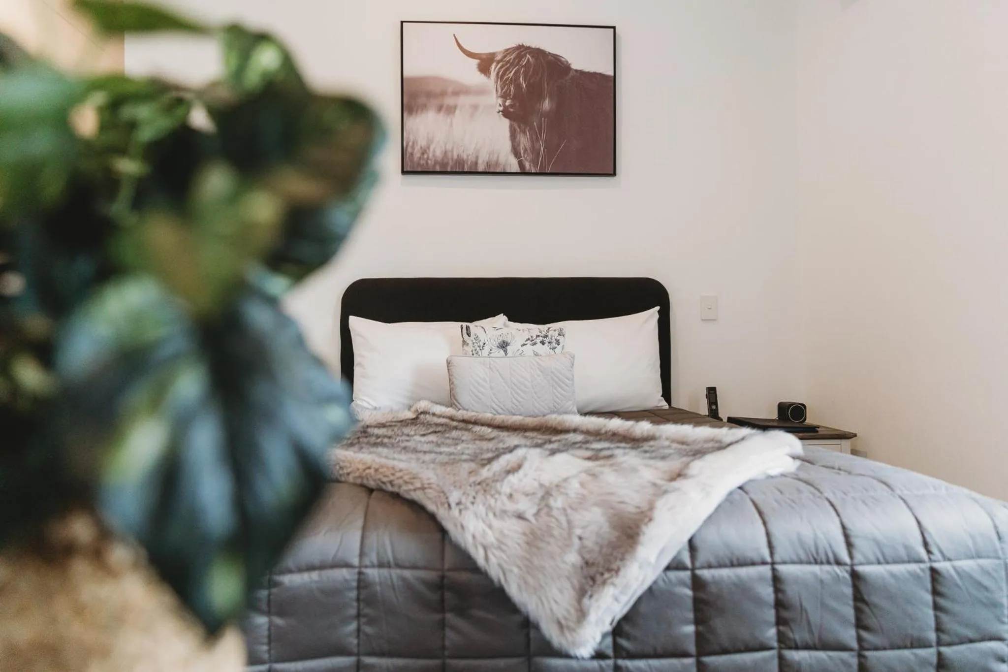 Bed in Talisman Hotel & Restaurant