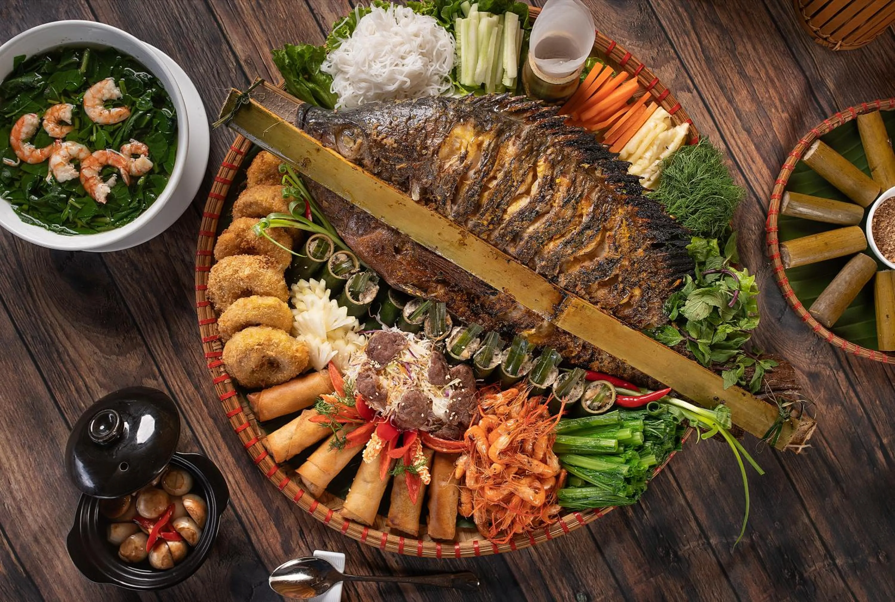 Food and drinks in Mai Chau Hideaway Lake Resort