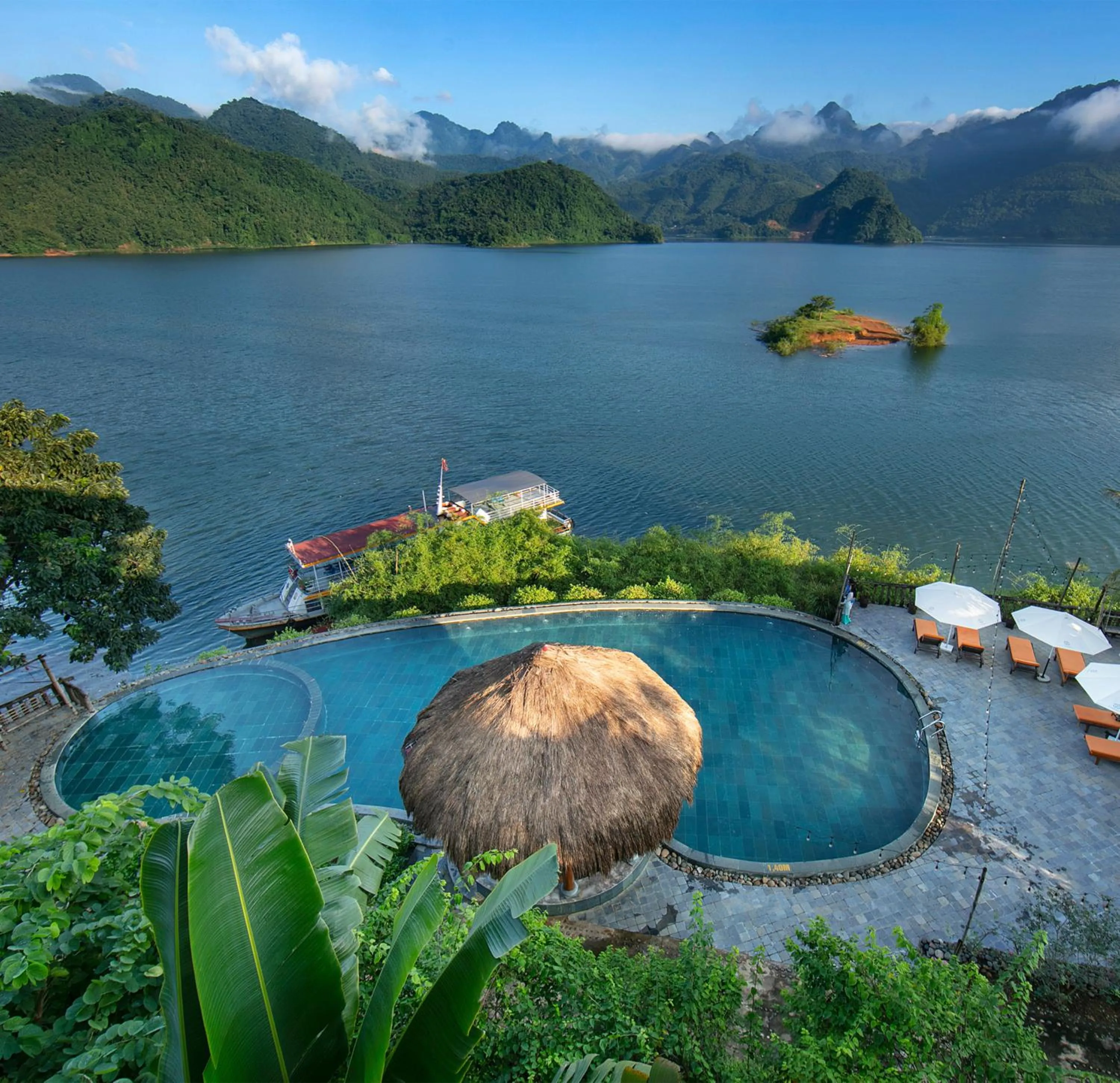 Pool view in Mai Chau Hideaway Lake Resort